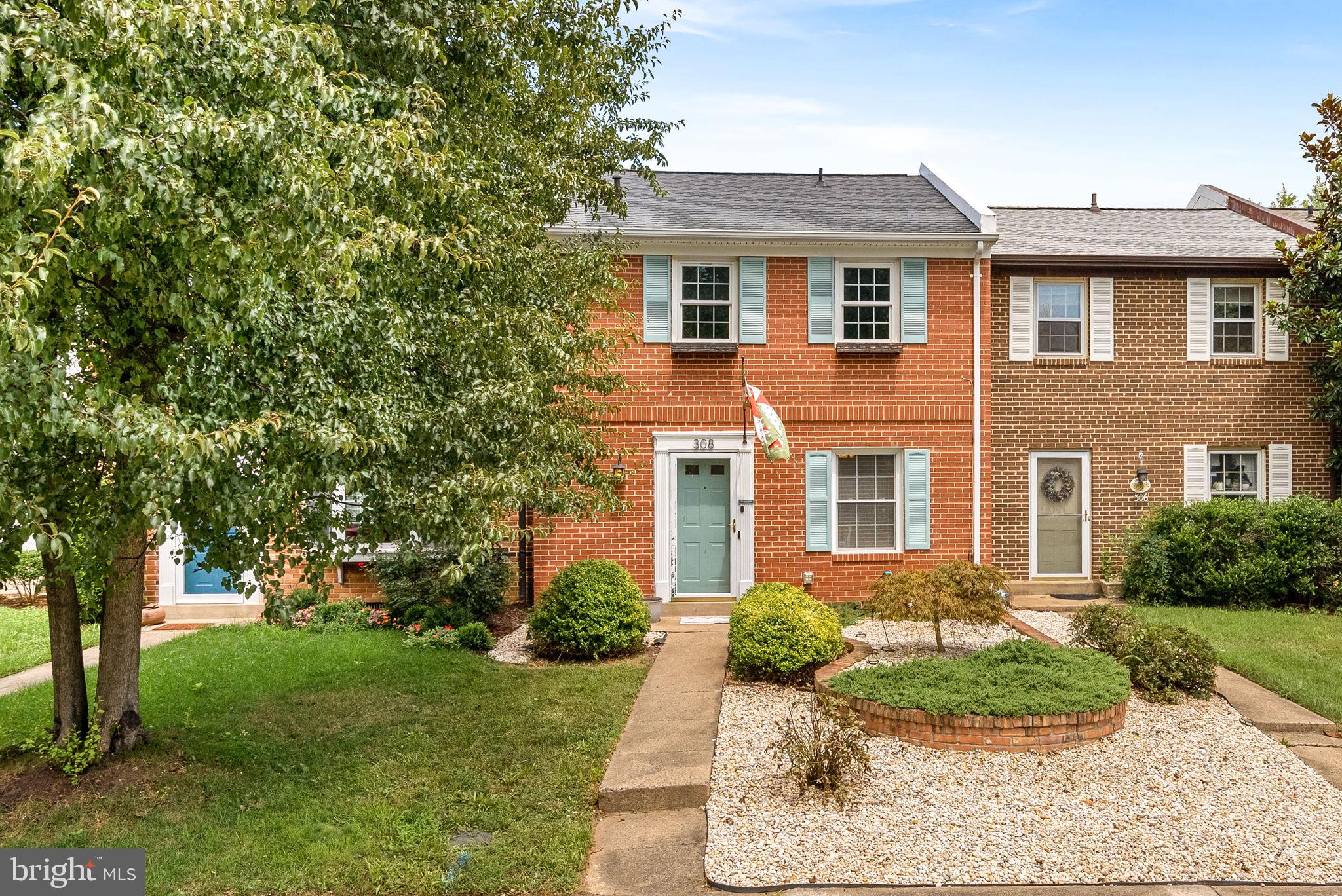 What a sweet property in the perfect location. Looking for the ideal walk to downtown Leesburg home? You will love this brick front townhome with3 bedrooms and 2.5 baths. Fresh paint makes it move in ready. Large living room with wood floors and lovely wood burning fireplace. Kitchen with granite and large island. Large primary with full bath attached. Lovely fenced in year yard with large paver patio and storage shed. Historic Leesburg offers the best shops and restaurants, Ida Lee Park, W&O bike trail, libraries and more. All this minutes from this charming home. Parking in front as well as out back parking area. Now is your time to be the next lucky owner.