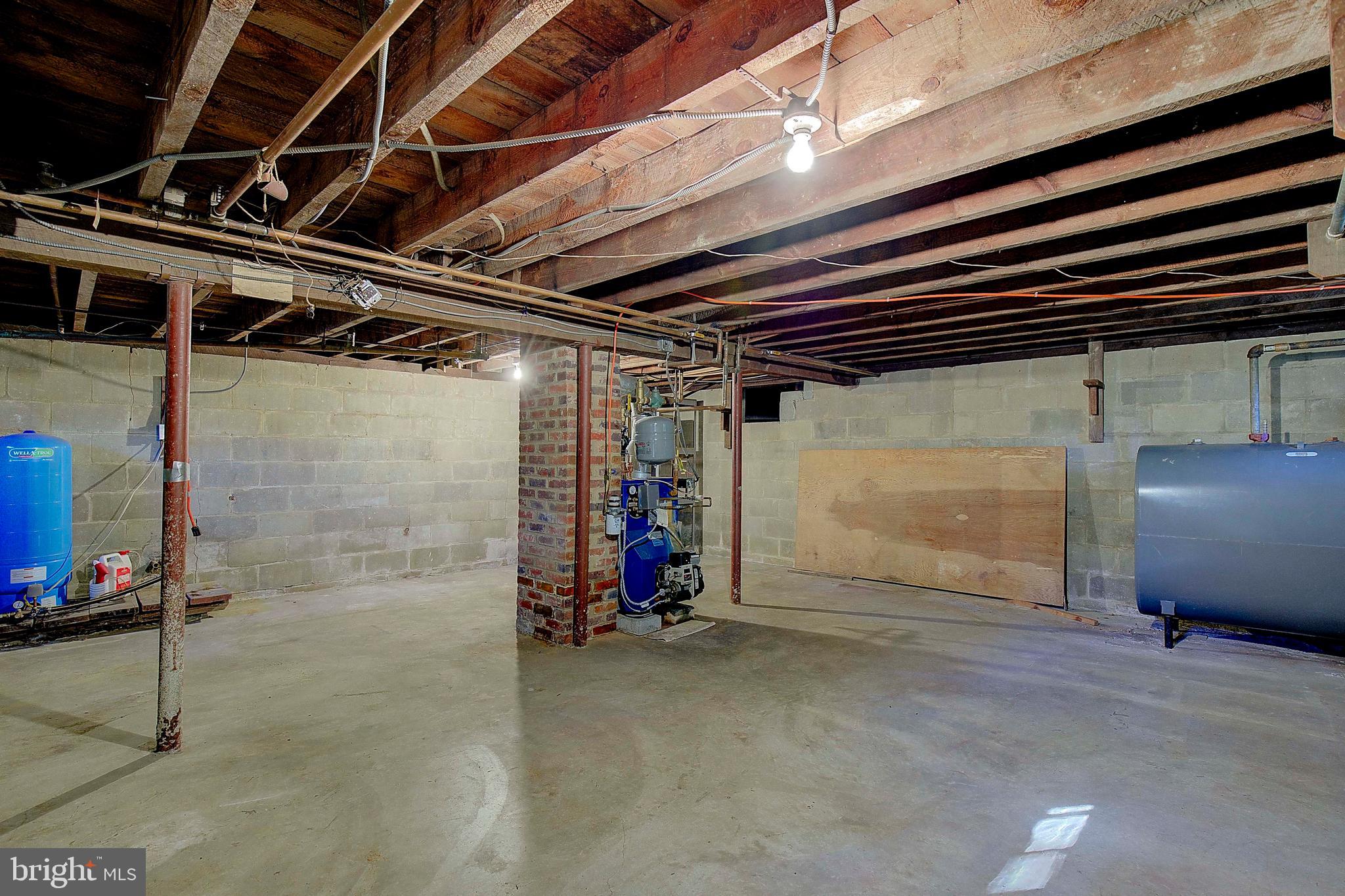 DAVIDSONVILLE - Residential