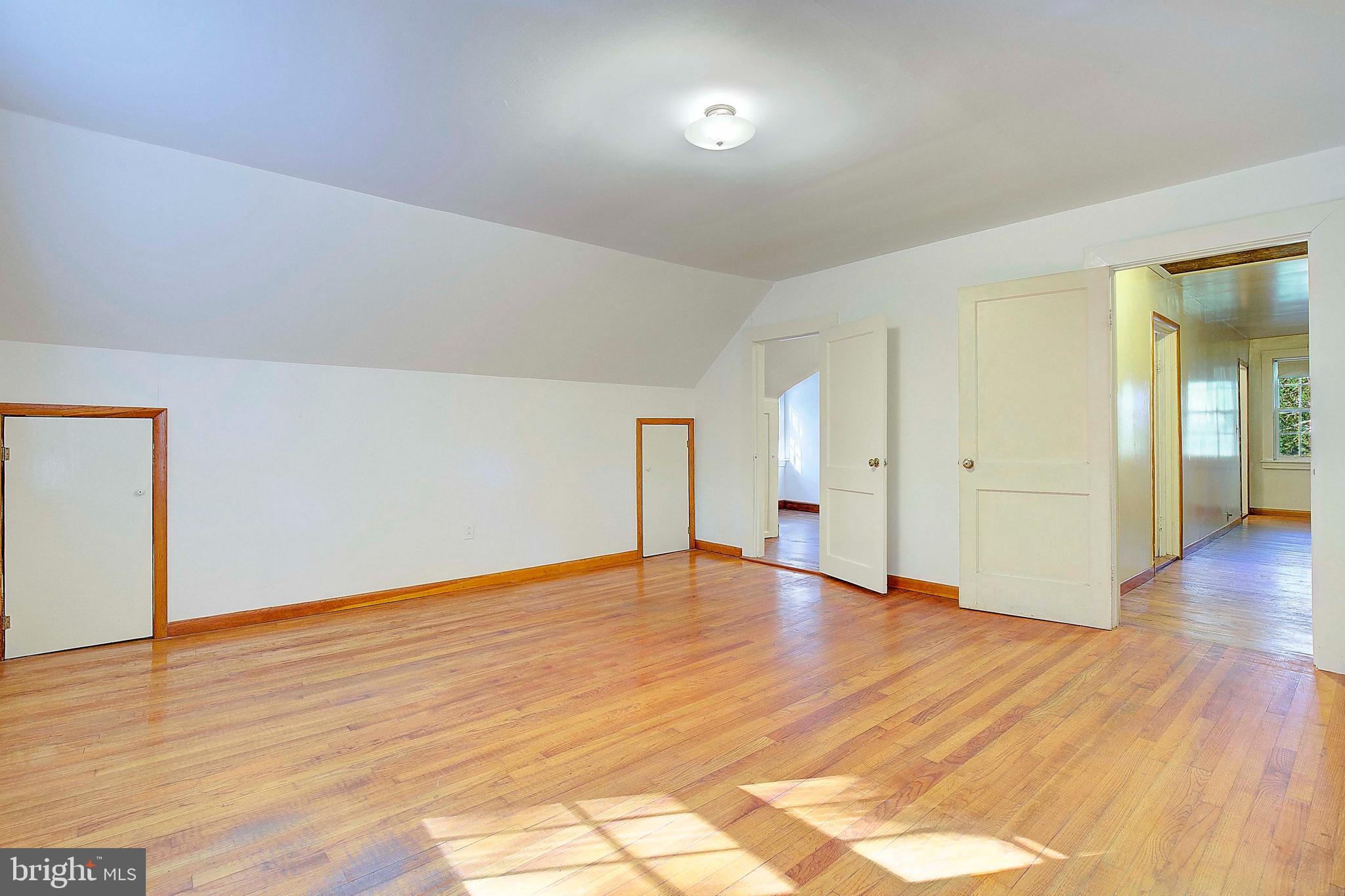 DAVIDSONVILLE - Residential