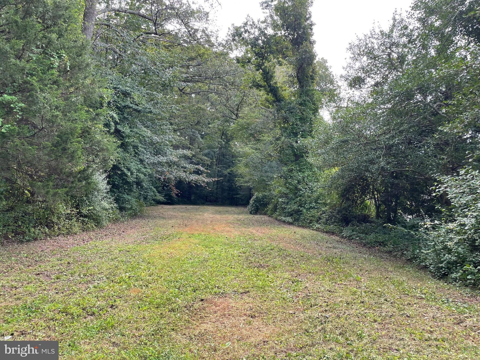 DAVIDSONVILLE - Residential