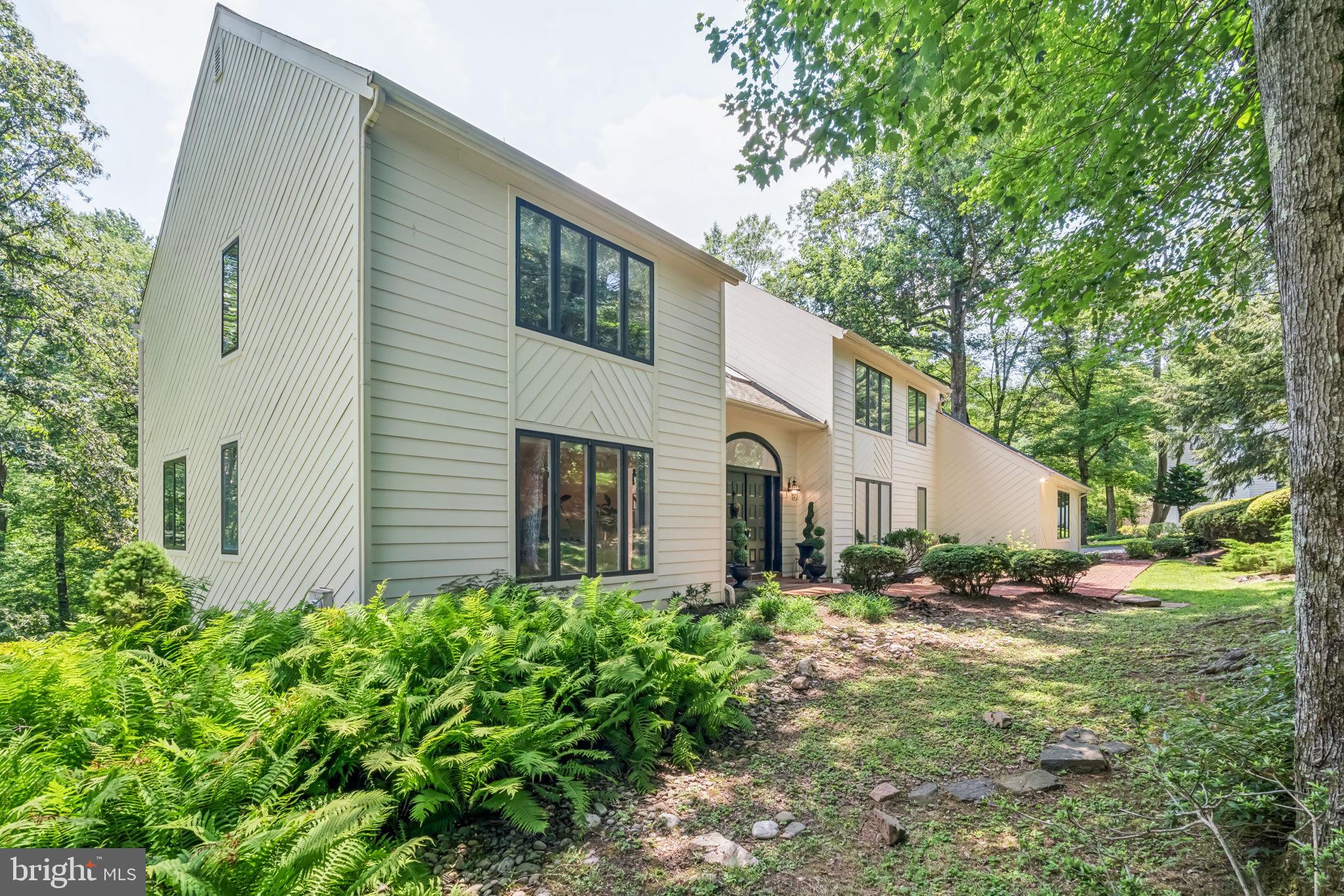 854 PENNS WAY