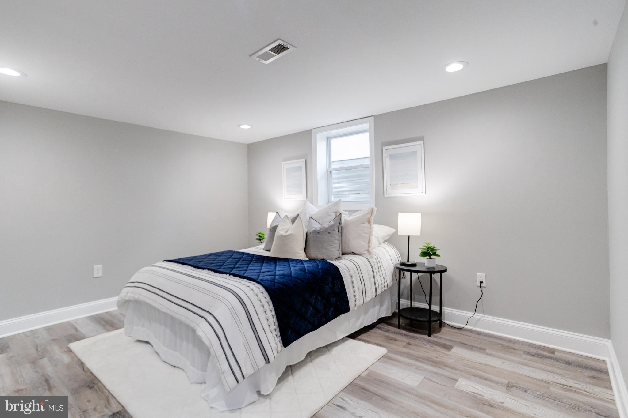 ROSEDALE - Residential