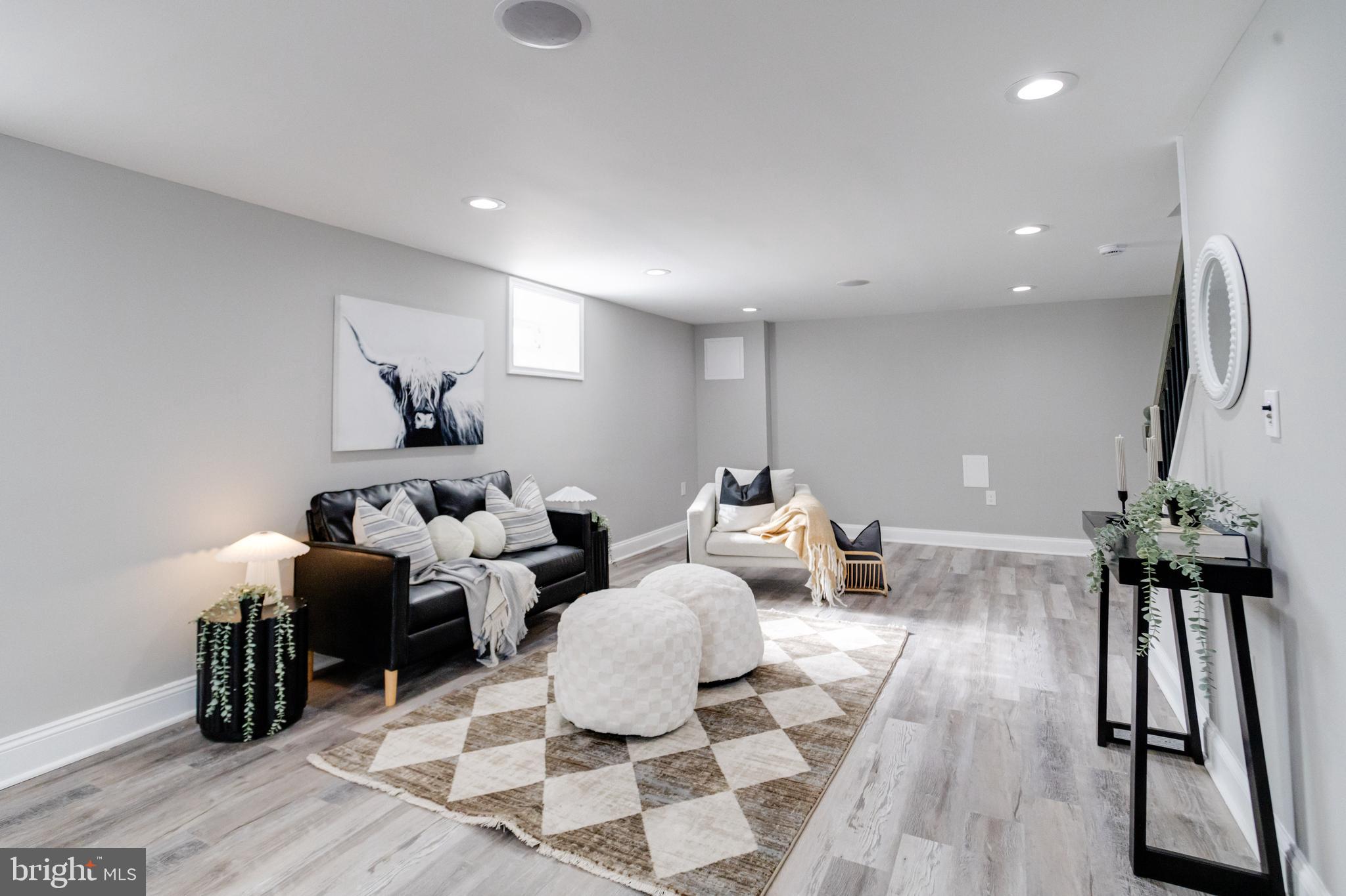 ROSEDALE - Residential