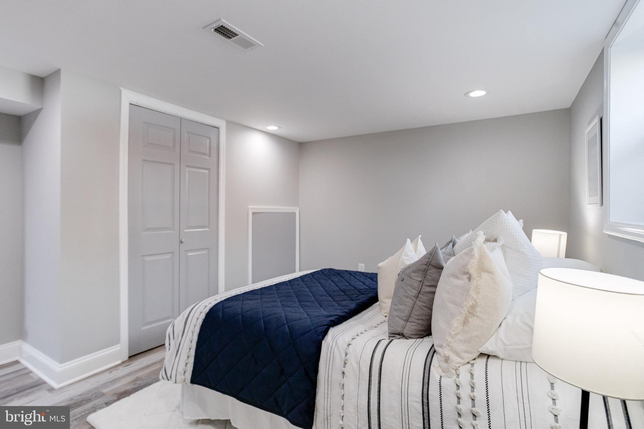 ROSEDALE - Residential