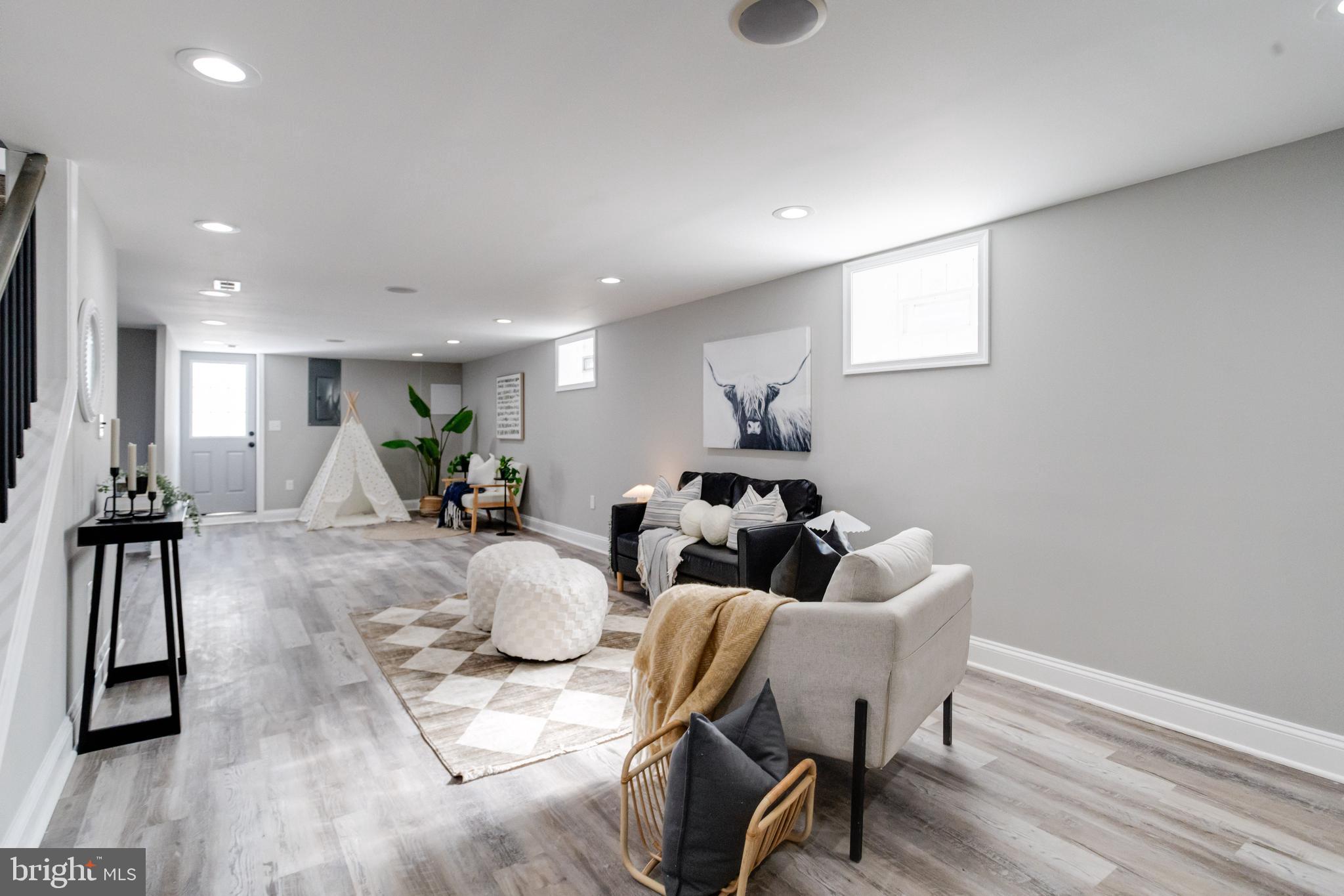 ROSEDALE - Residential