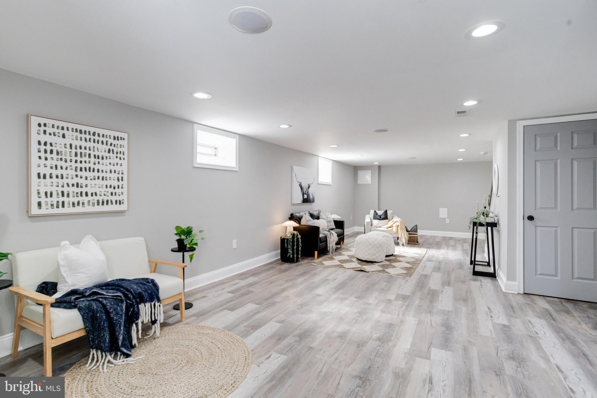 ROSEDALE - Residential