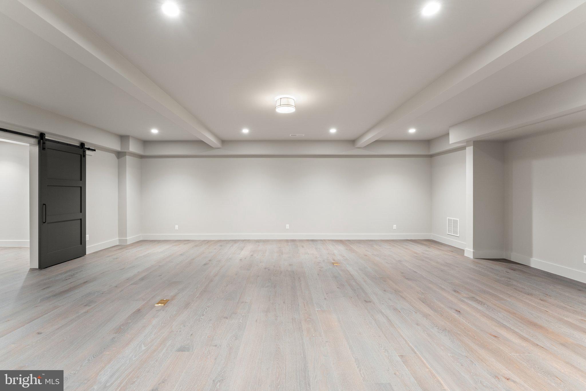 RESIDENCES AT SALAMANDER - Residential