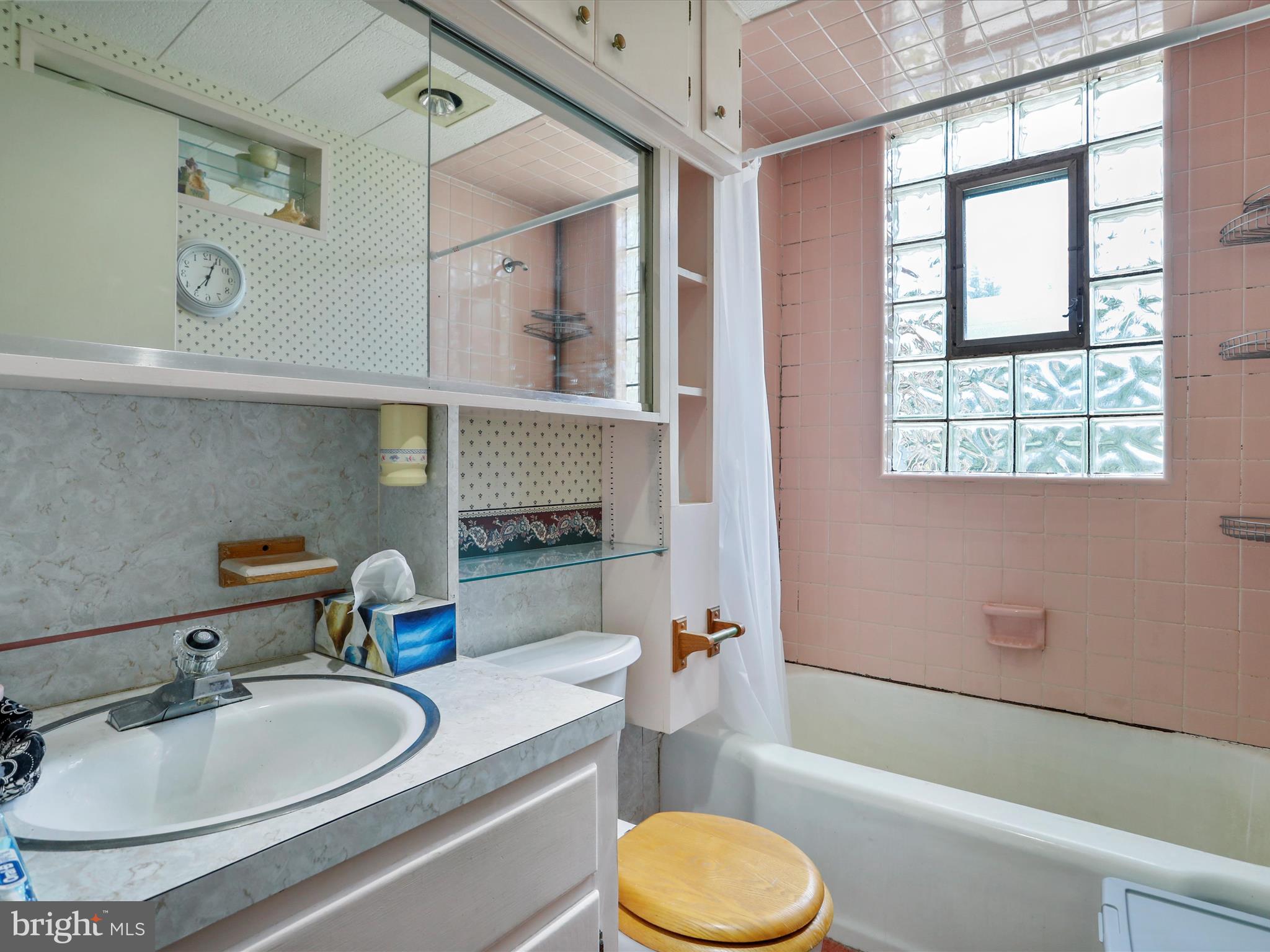 HAMILTON PARK - Residential