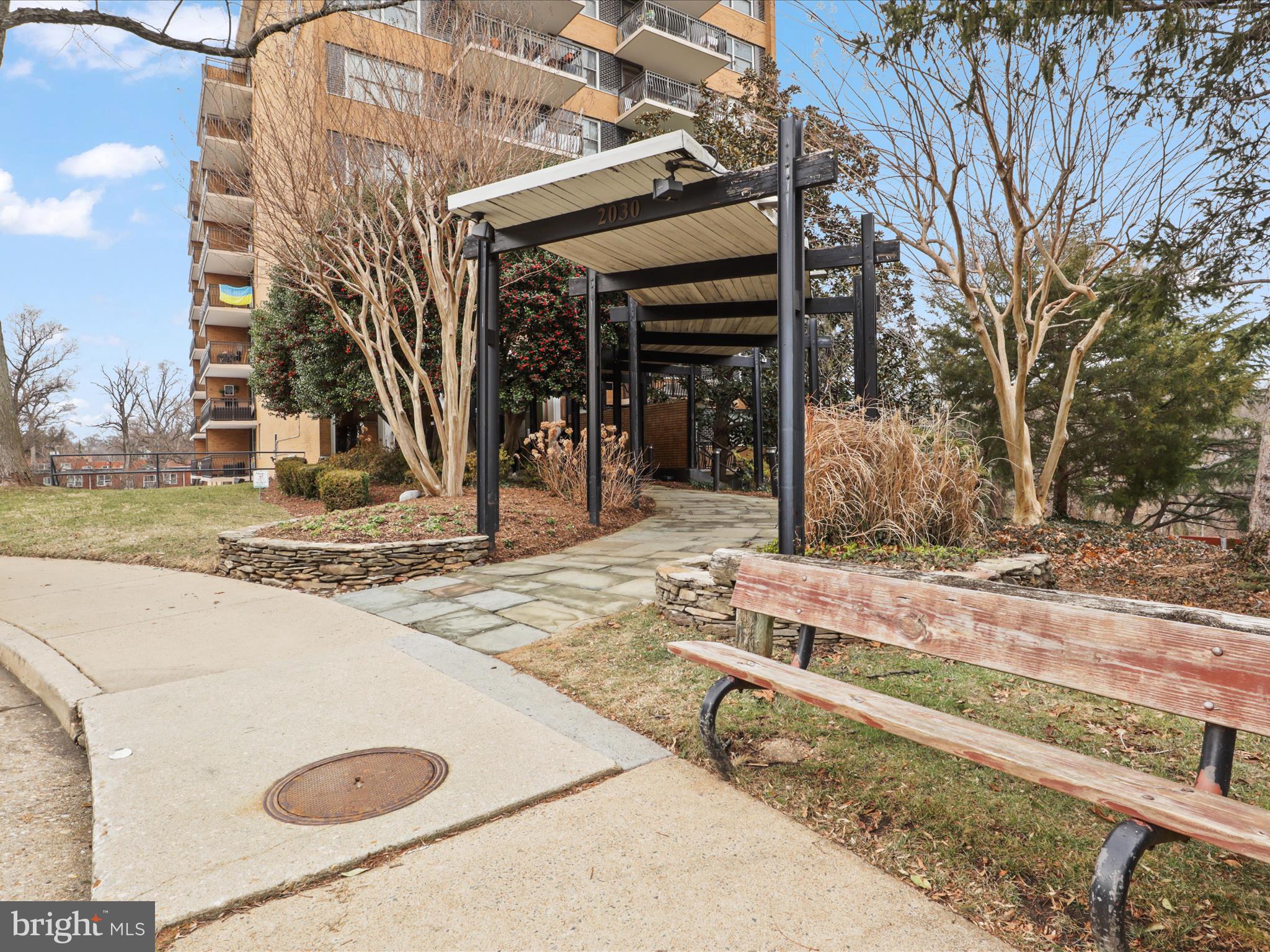 2030 ADAMS STREET 404