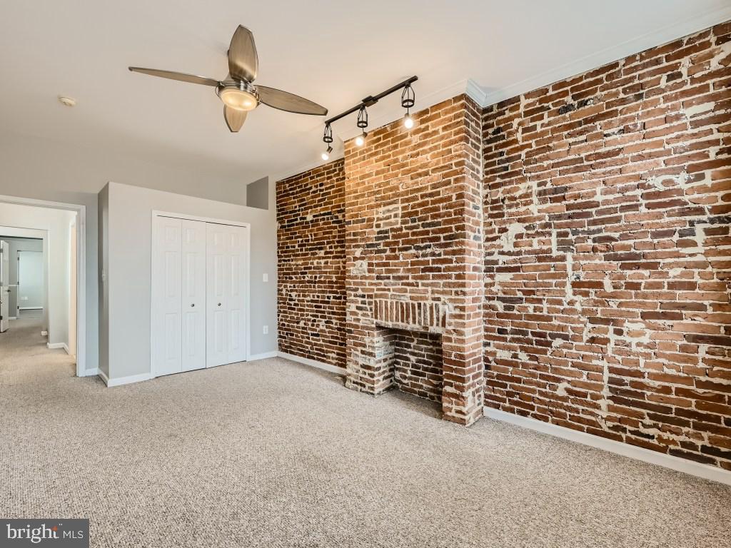 FELLS POINT HISTORIC DISTRICT - Residential Lease