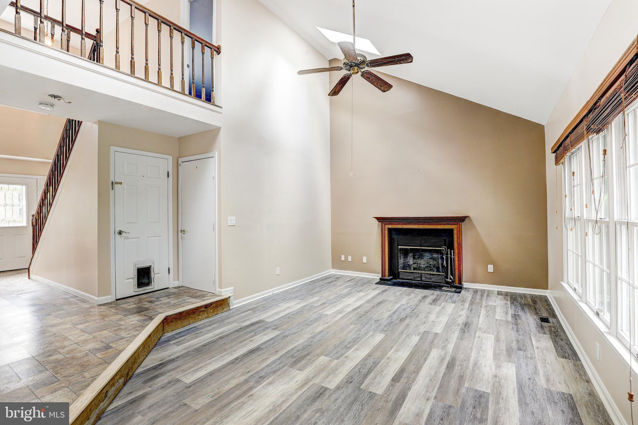 WOODSIDE - Residential