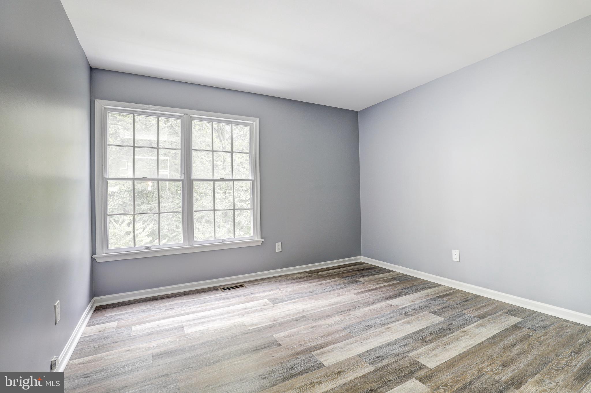 WOODSIDE - Residential