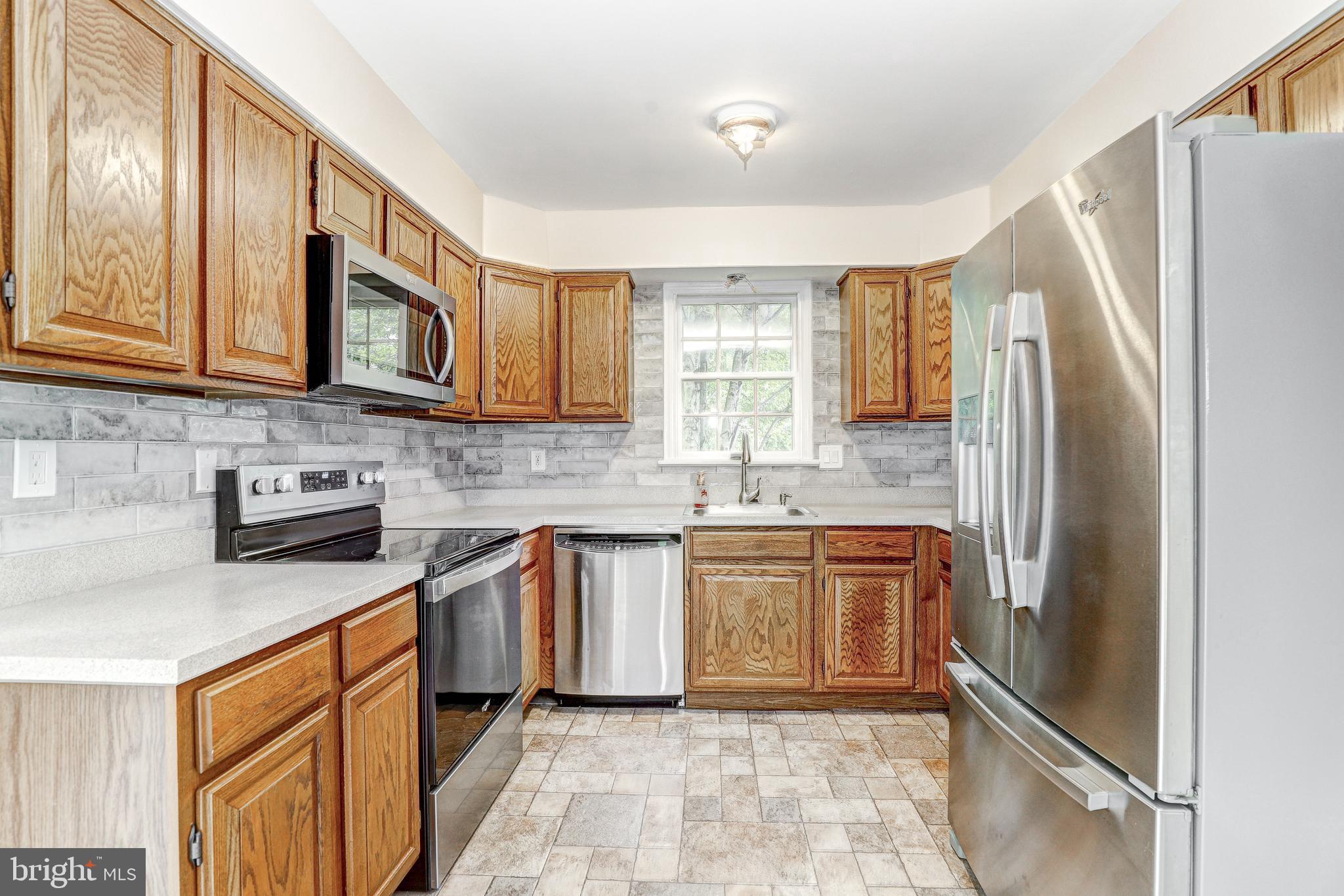 WOODSIDE - Residential