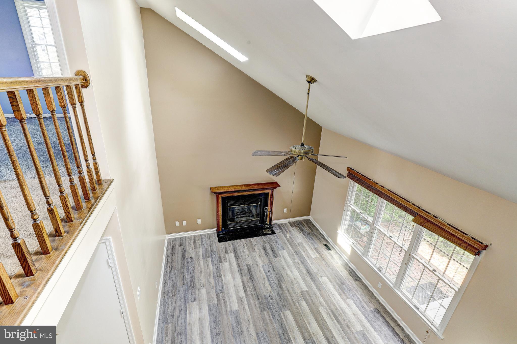 WOODSIDE - Residential