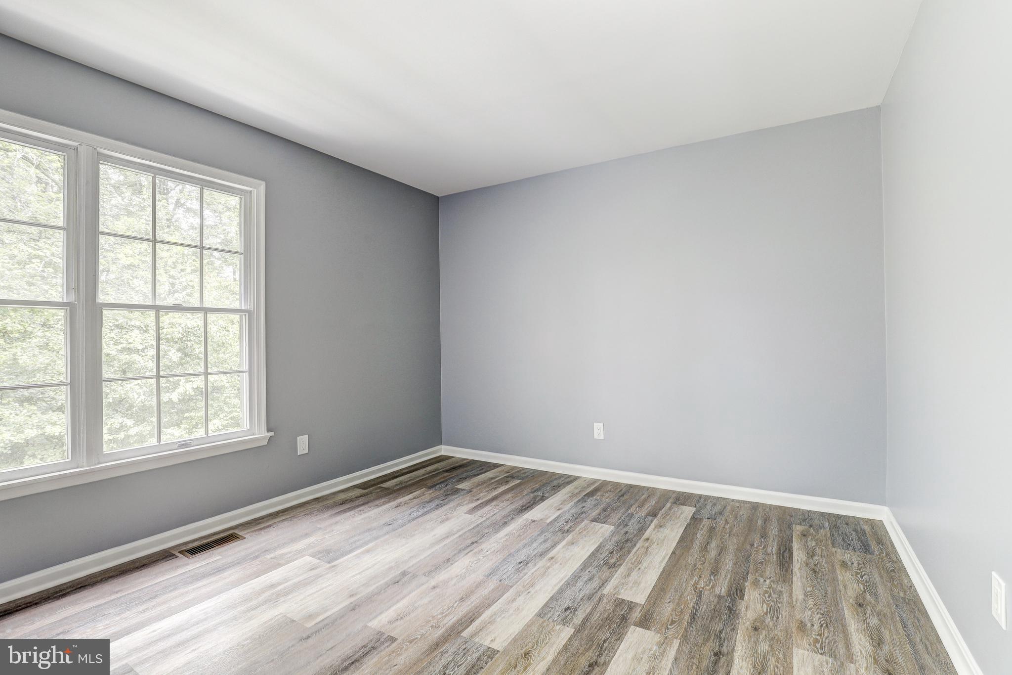 WOODSIDE - Residential