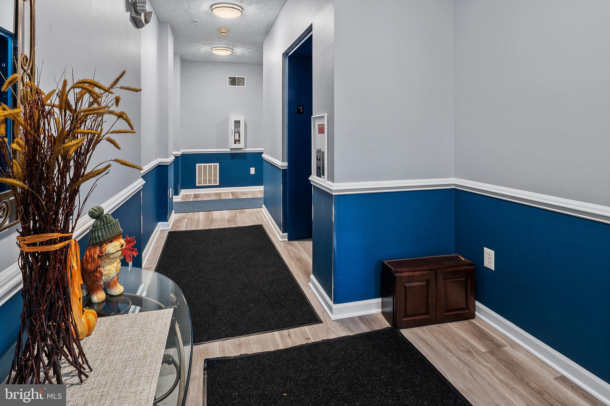 2503 AMBER ORCHARD COURT W 302