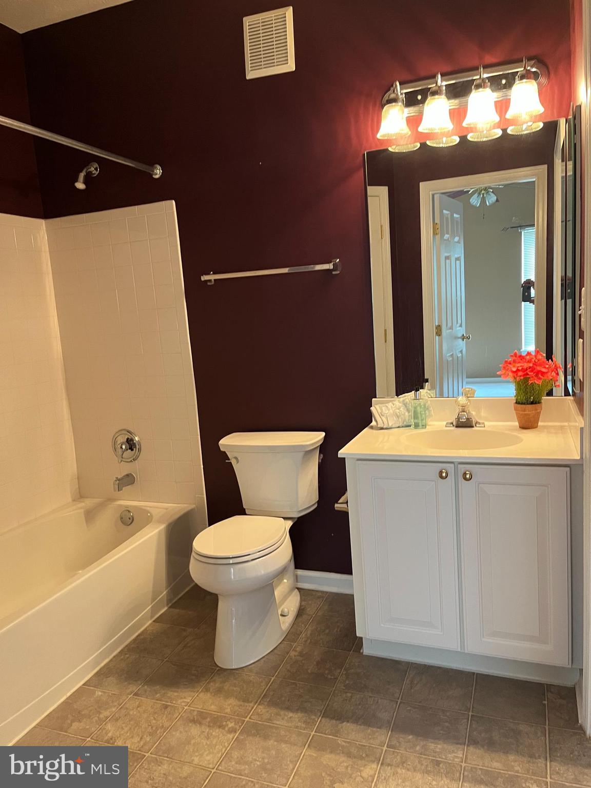 PINEY ORCHARD - Residential