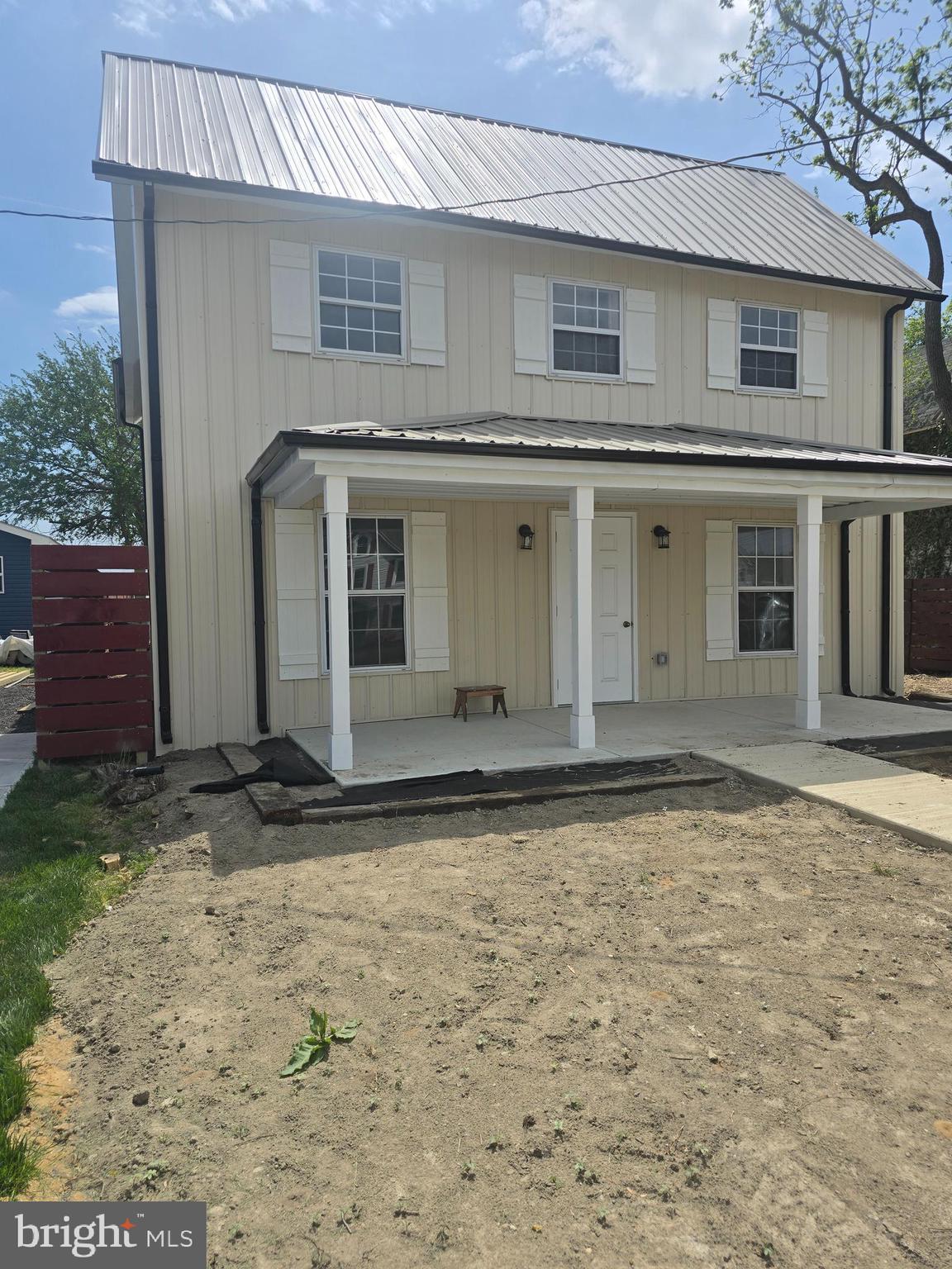306 RAILROAD AVENUE