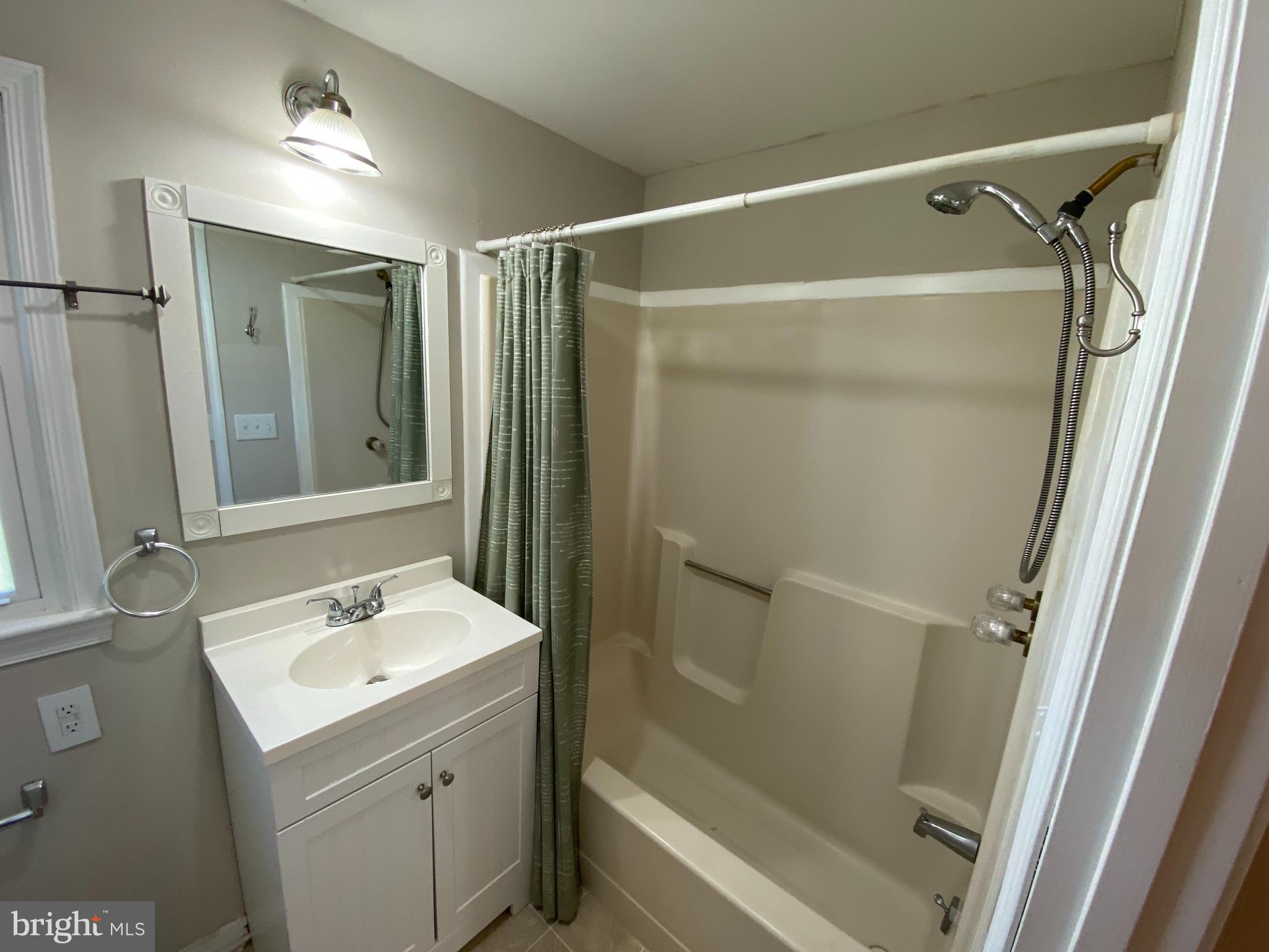 SYLVANIA HEIGHTS - Residential Lease