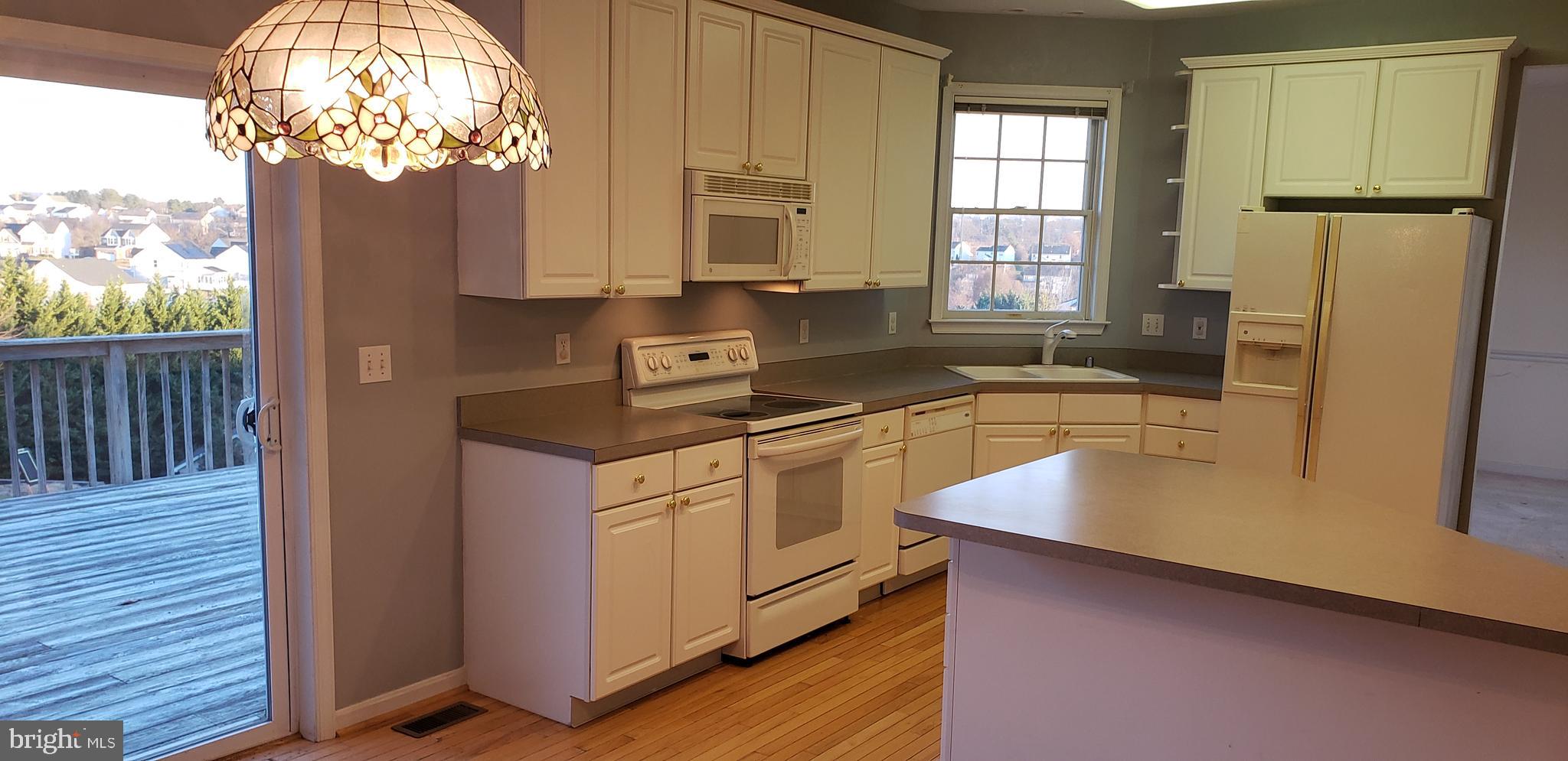 CLIVEDEN REACH - Residential