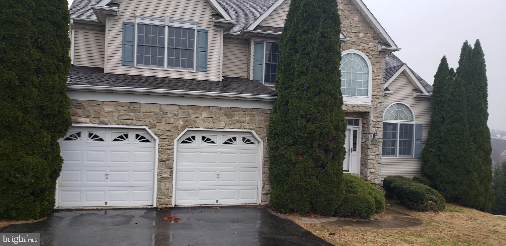 CLIVEDEN REACH - Residential