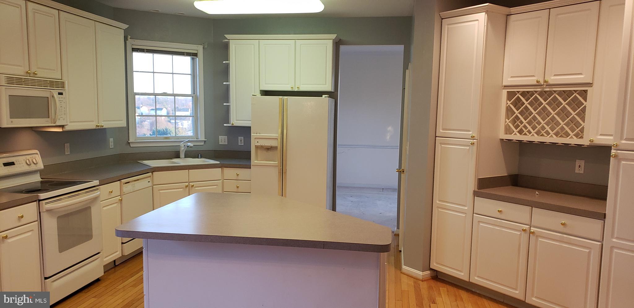 CLIVEDEN REACH - Residential