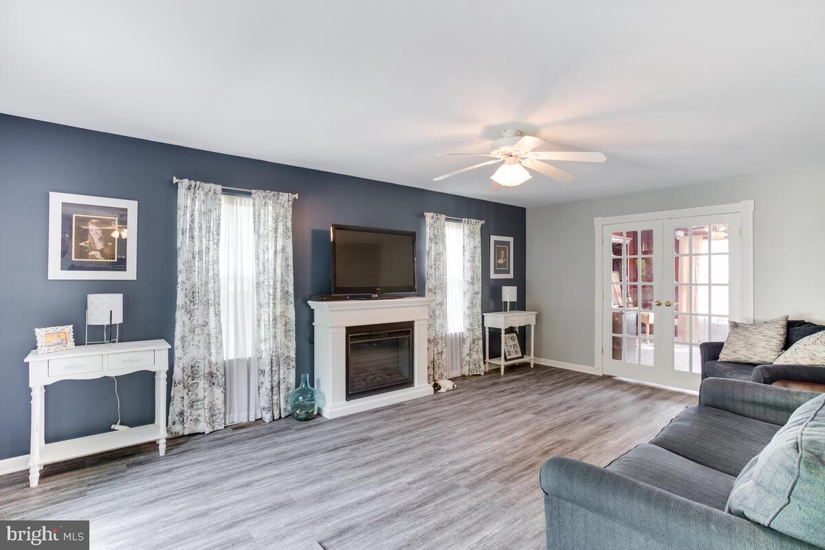 LONG BEACH HEIGHTS - Residential