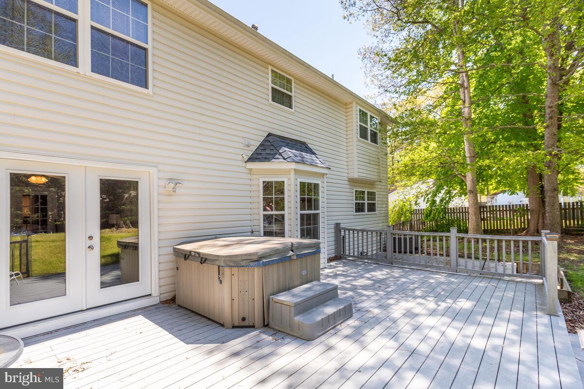 LONG BEACH HEIGHTS - Residential