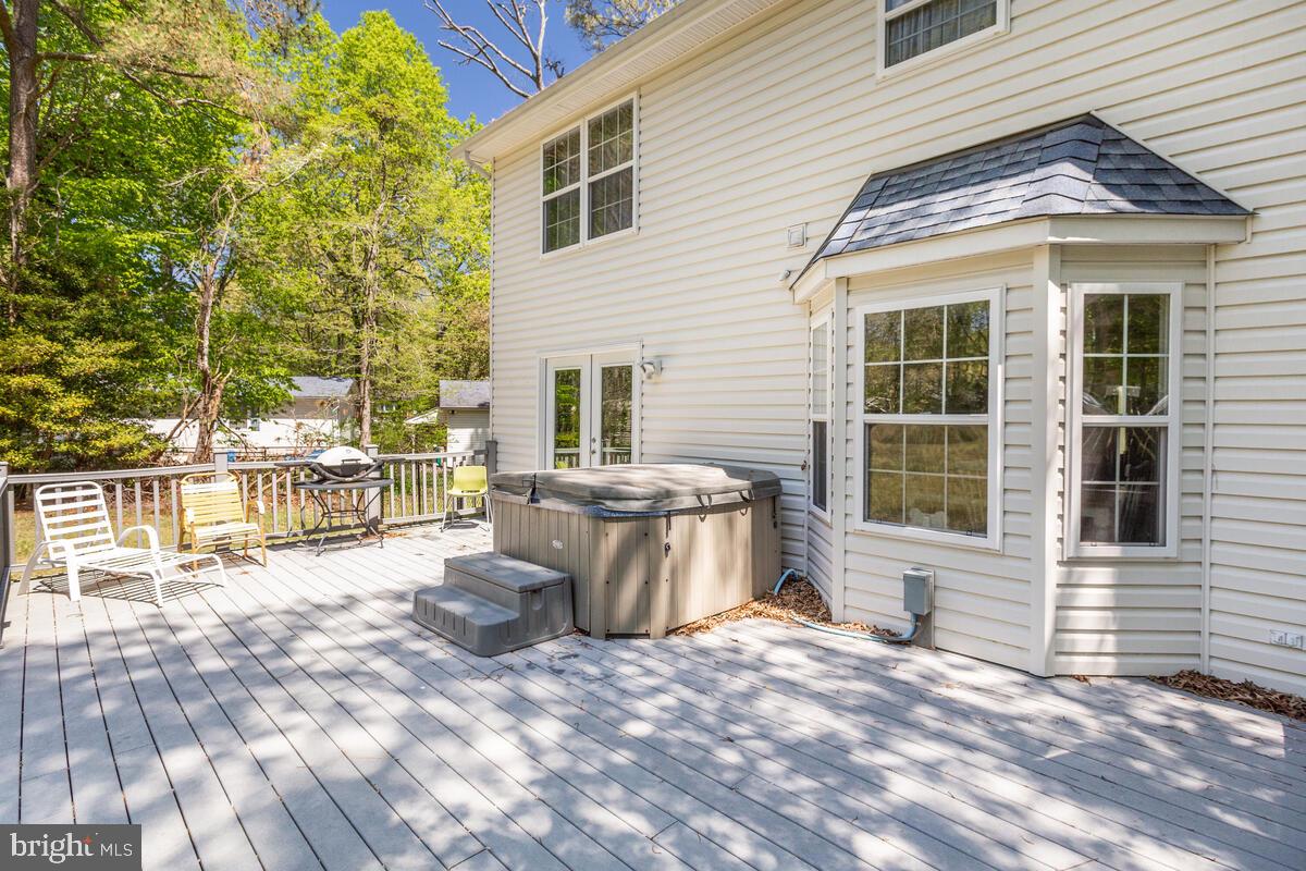 LONG BEACH HEIGHTS - Residential