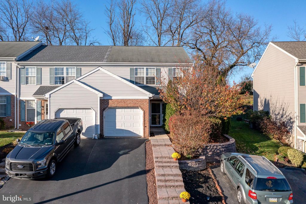 Photo of 49 TUPELO ST, LITITZ, PA 17543 (MLS # PALA2027538)