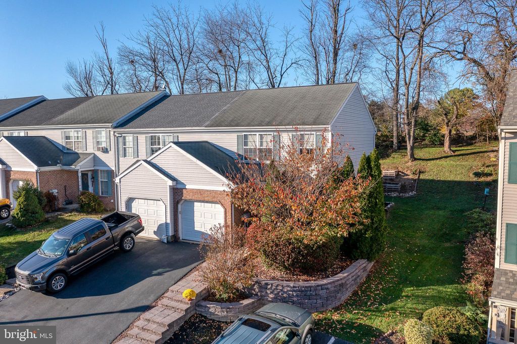 Photo of 49 TUPELO ST, LITITZ, PA 17543 (MLS # PALA2027538)