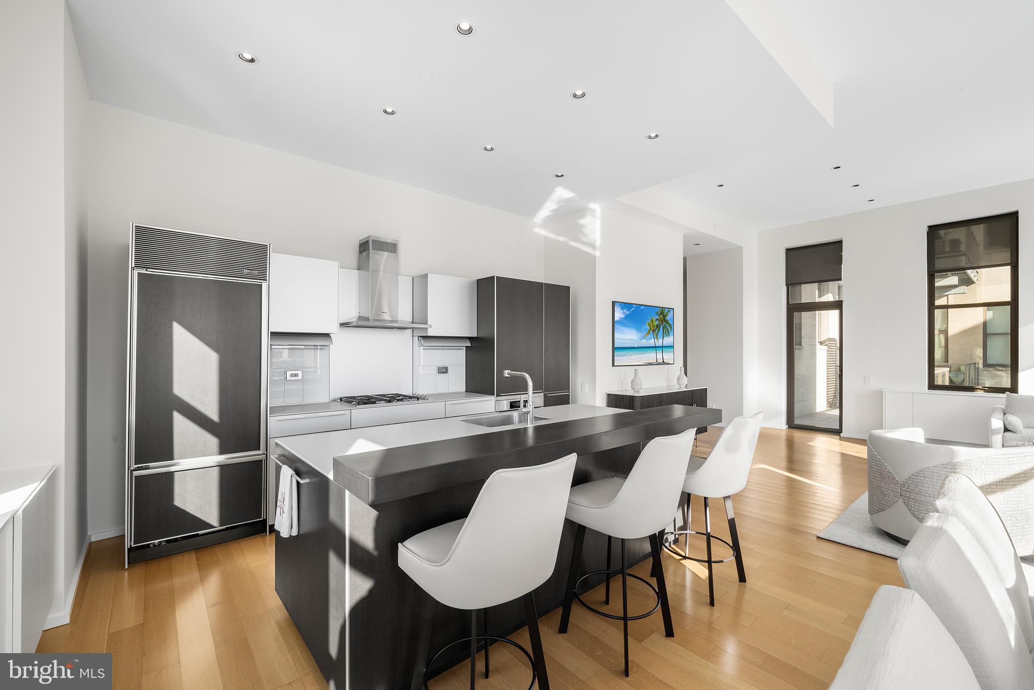 WASHINGTON SQ WEST - Residential