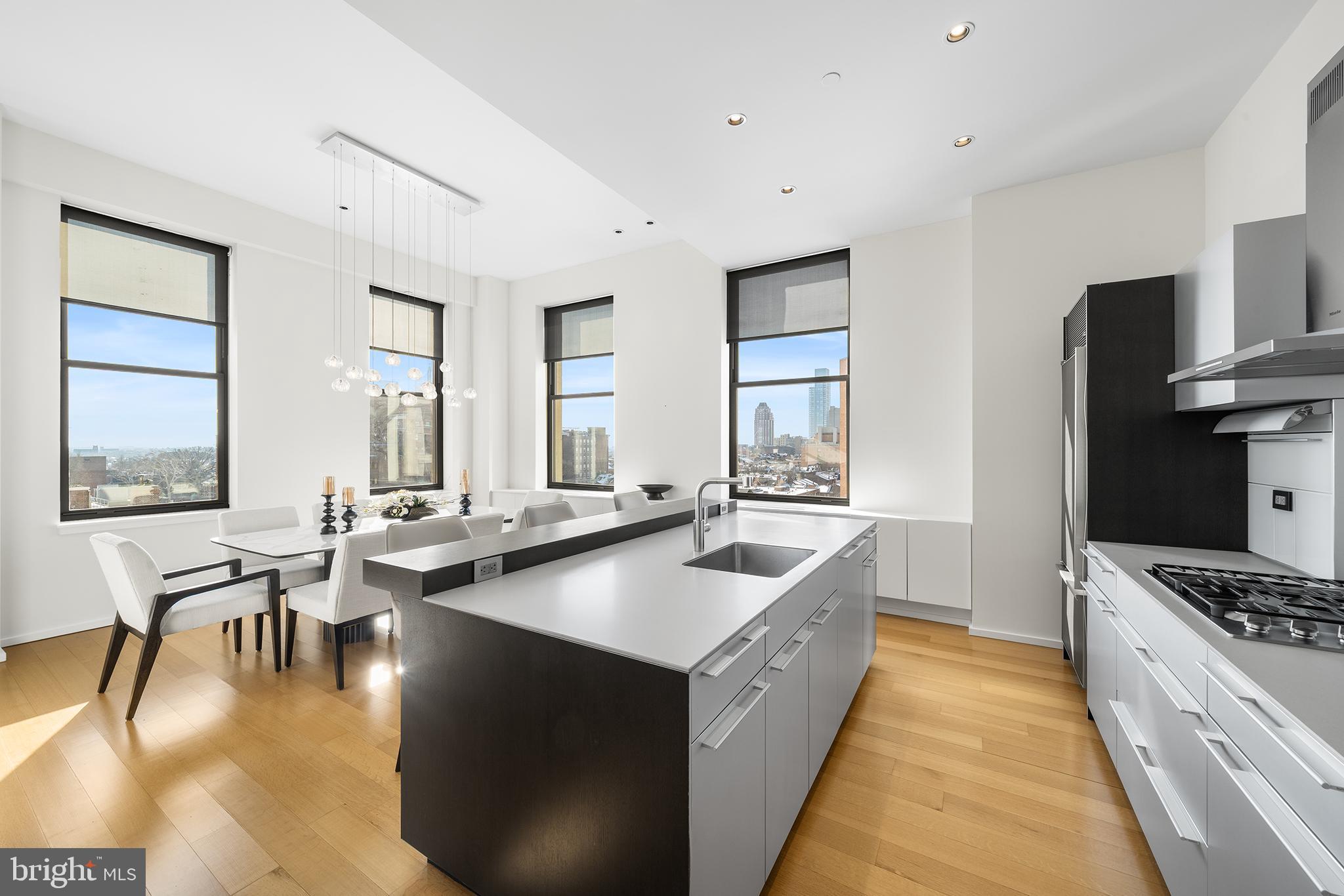 WASHINGTON SQ WEST - Residential