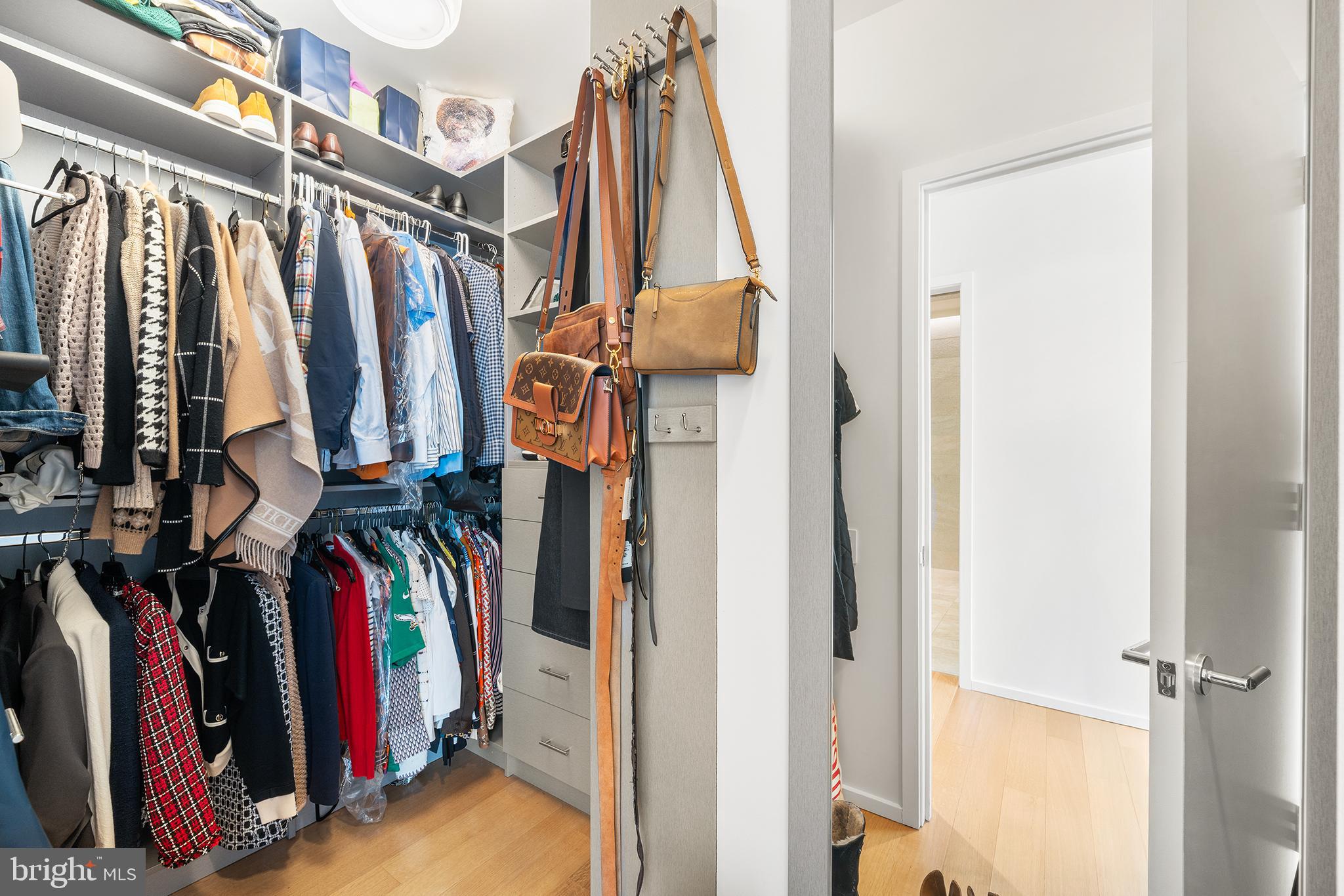 WASHINGTON SQ WEST - Residential