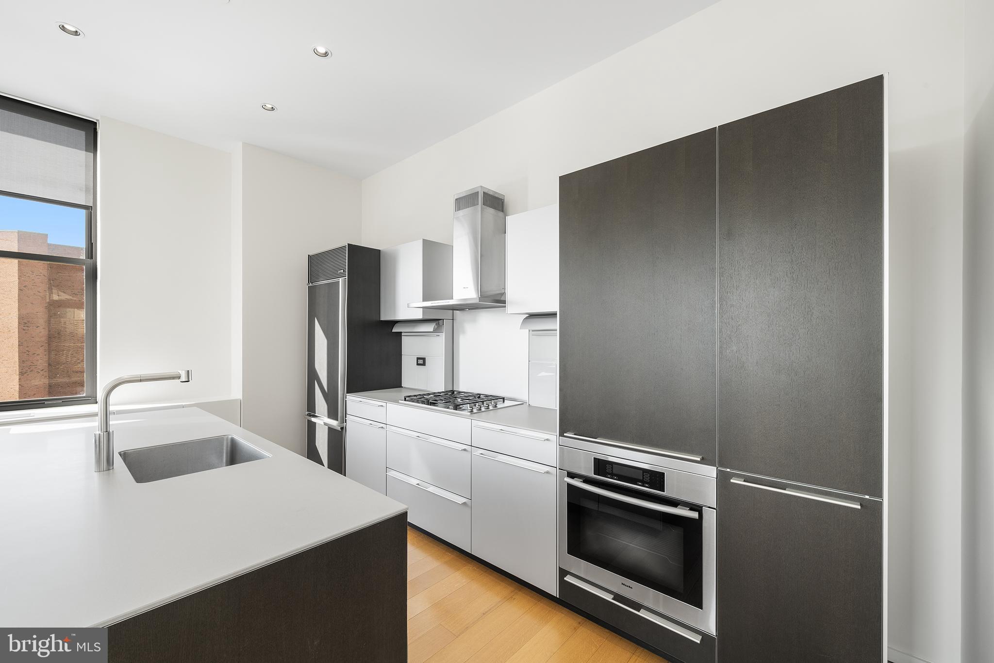 WASHINGTON SQ WEST - Residential