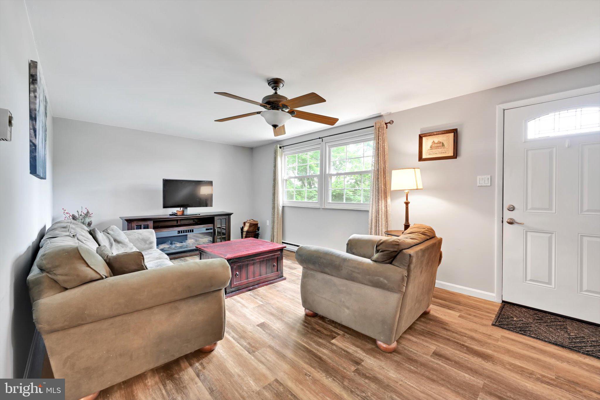 190 VINEGAR FERRY ROAD