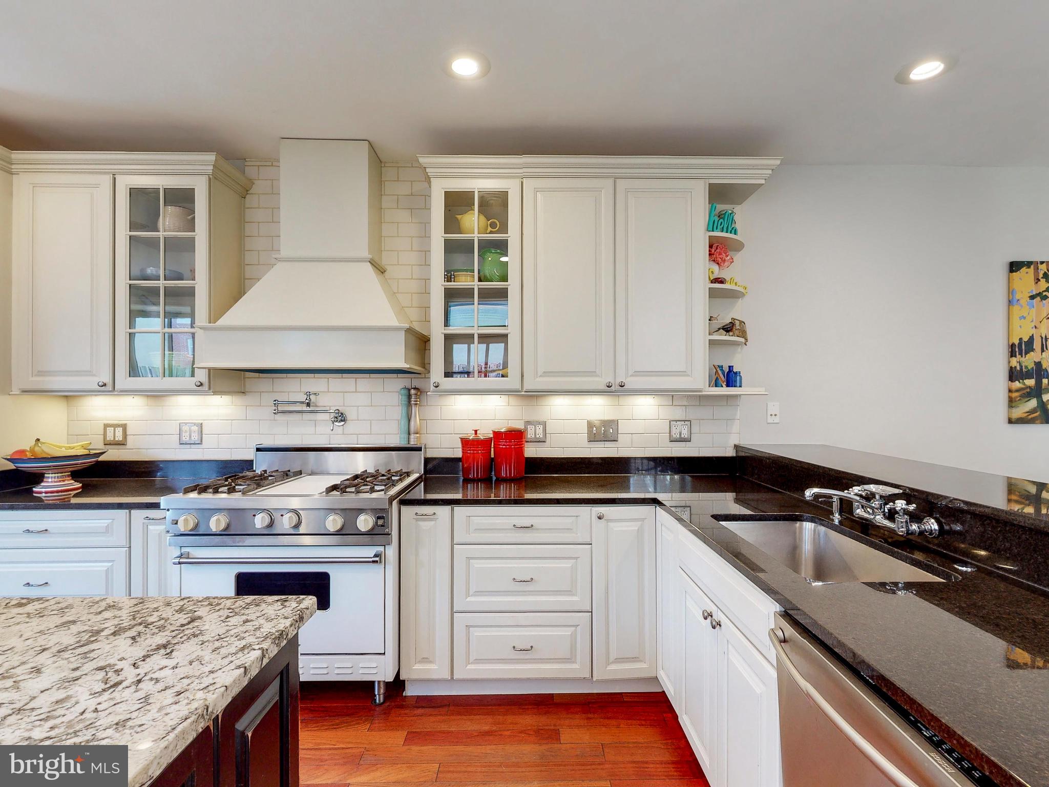 BUTCHER'S HILL - Residential