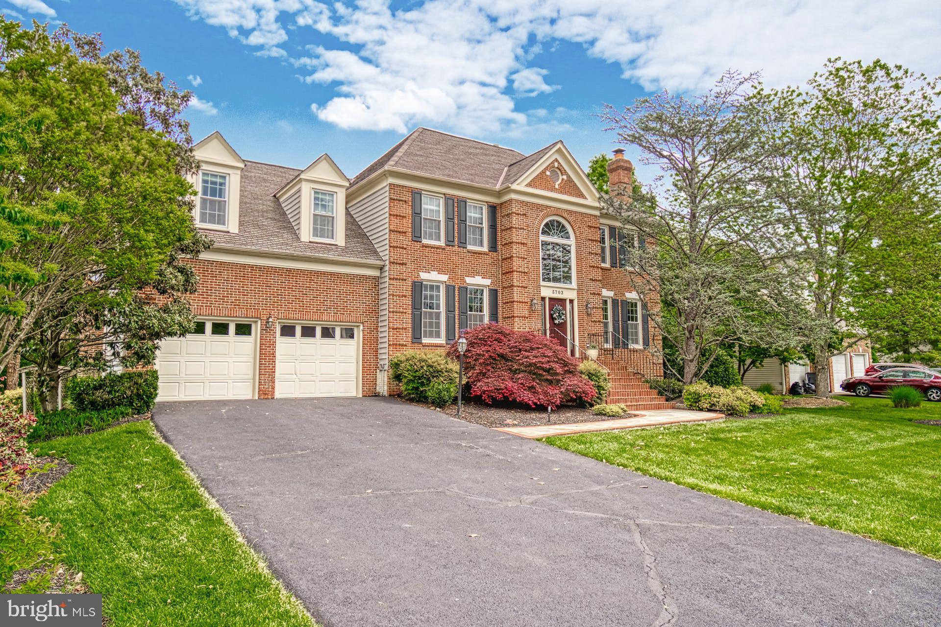 HAMPTON CHASE - Residential