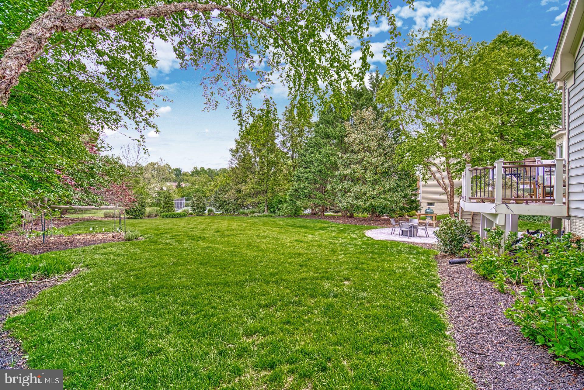 HAMPTON CHASE - Residential