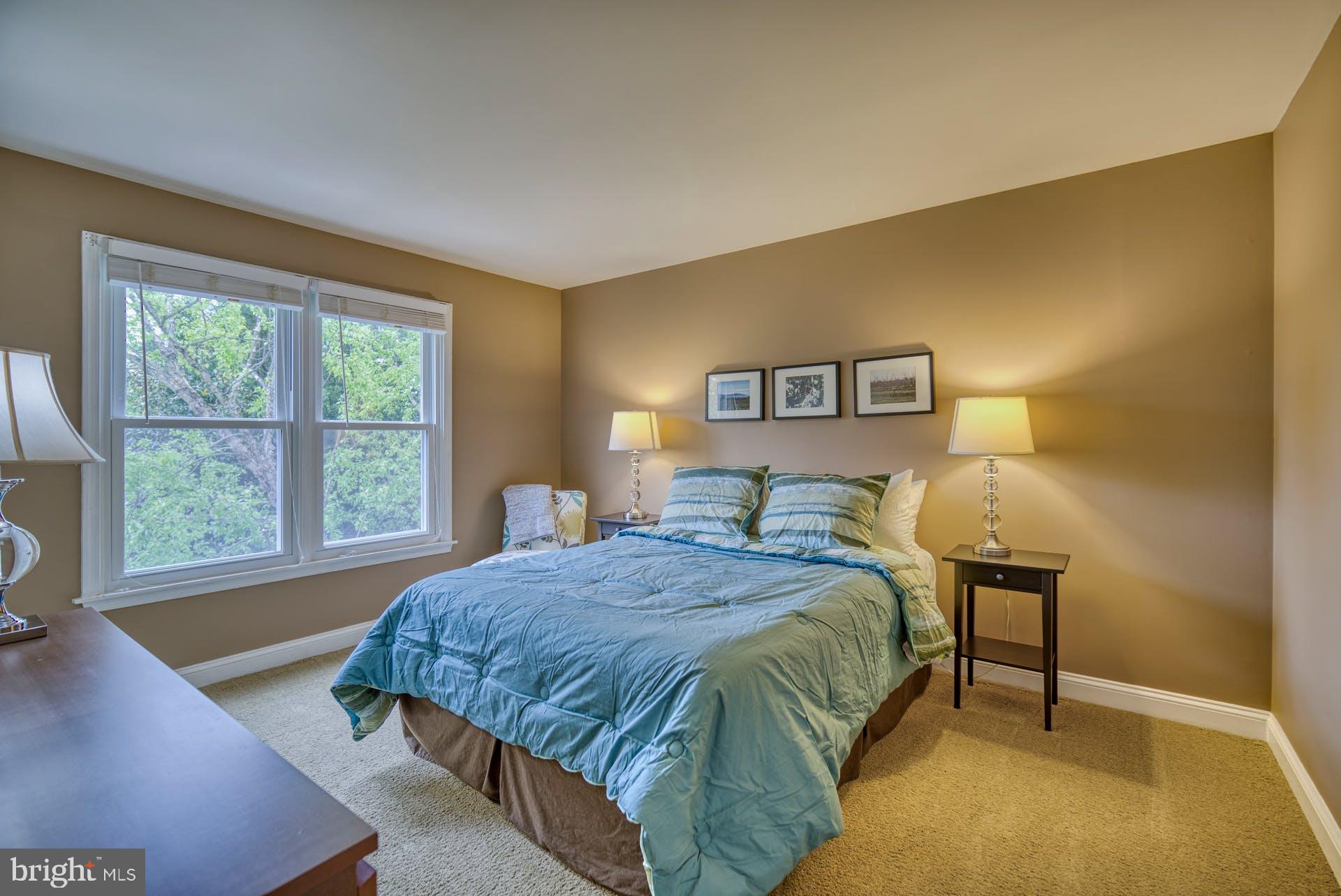 HAMPTON CHASE - Residential