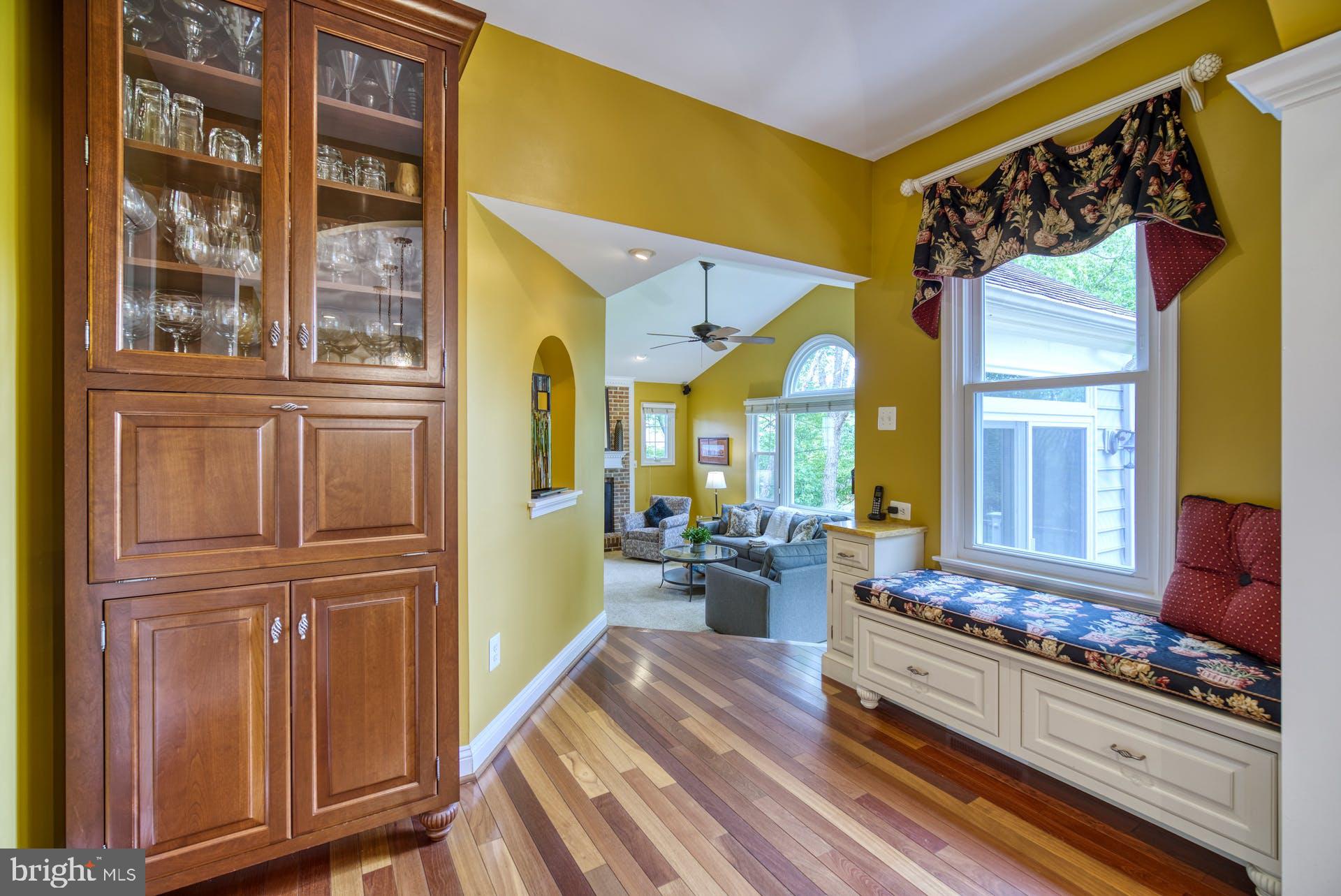 HAMPTON CHASE - Residential