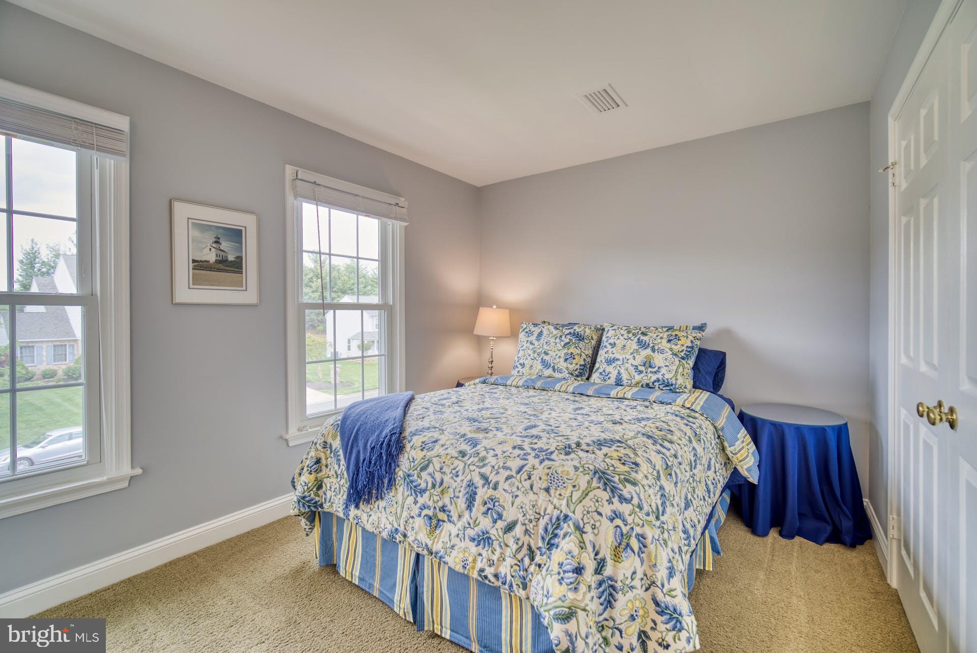 HAMPTON CHASE - Residential