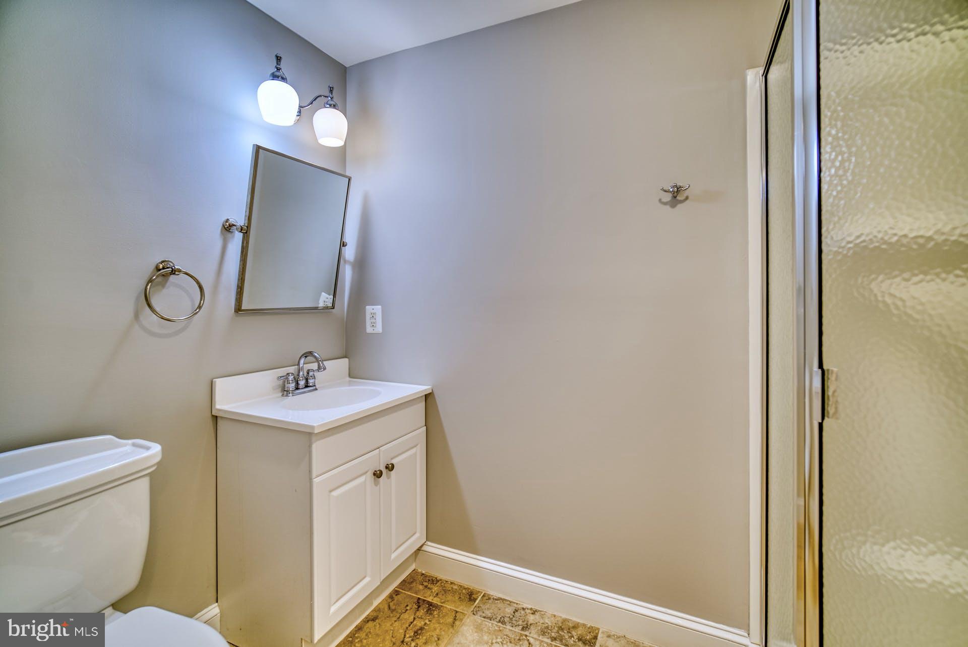 HAMPTON CHASE - Residential