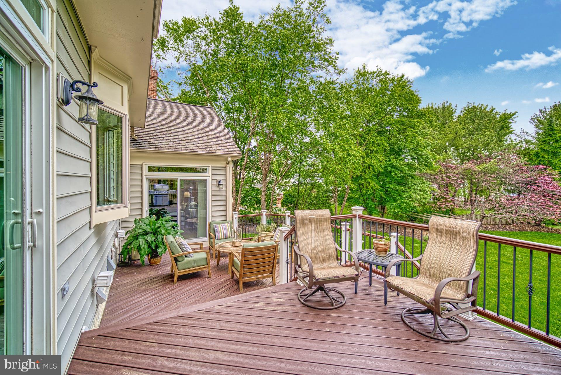 HAMPTON CHASE - Residential