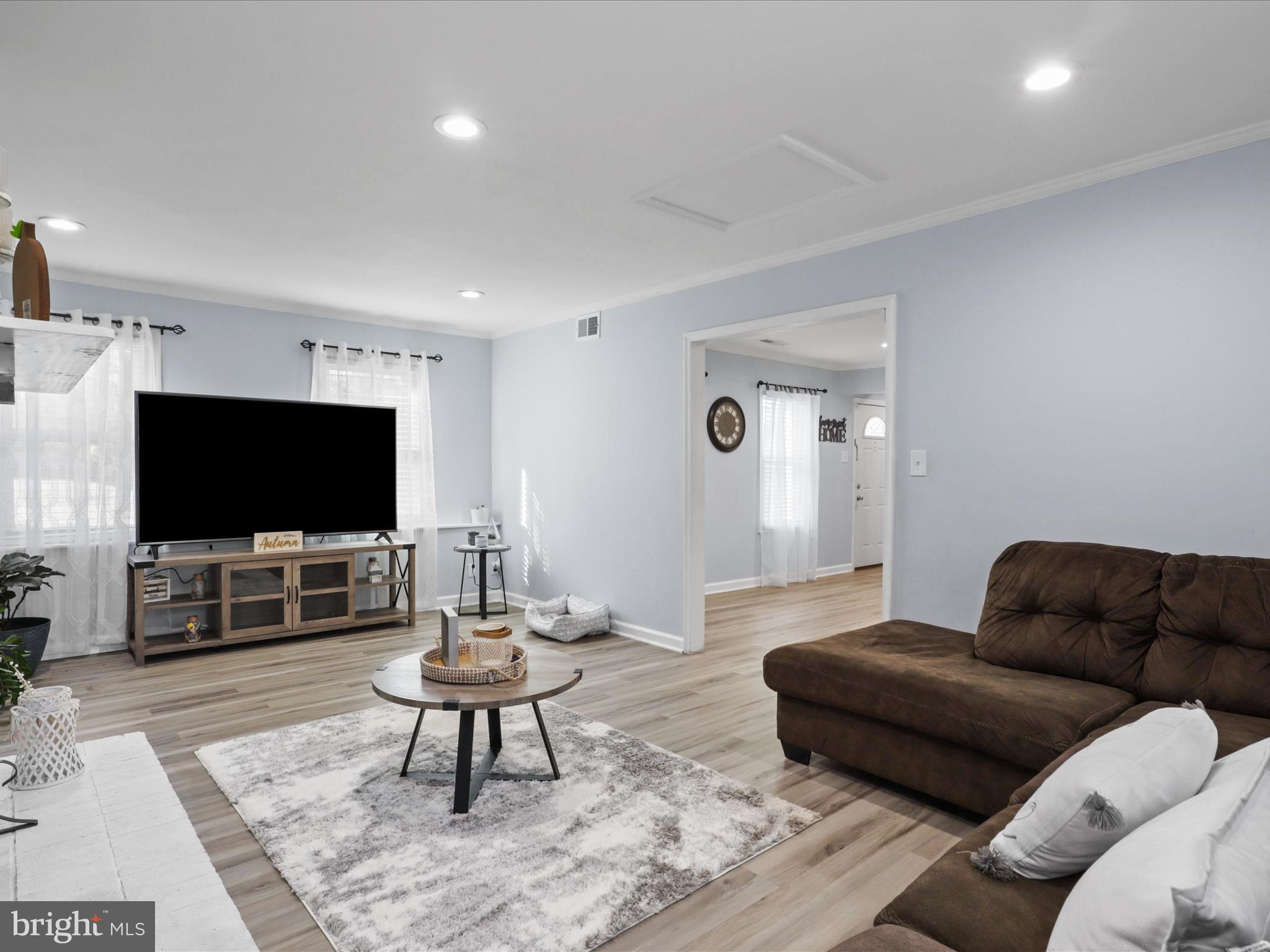 DALE CITY - Residential