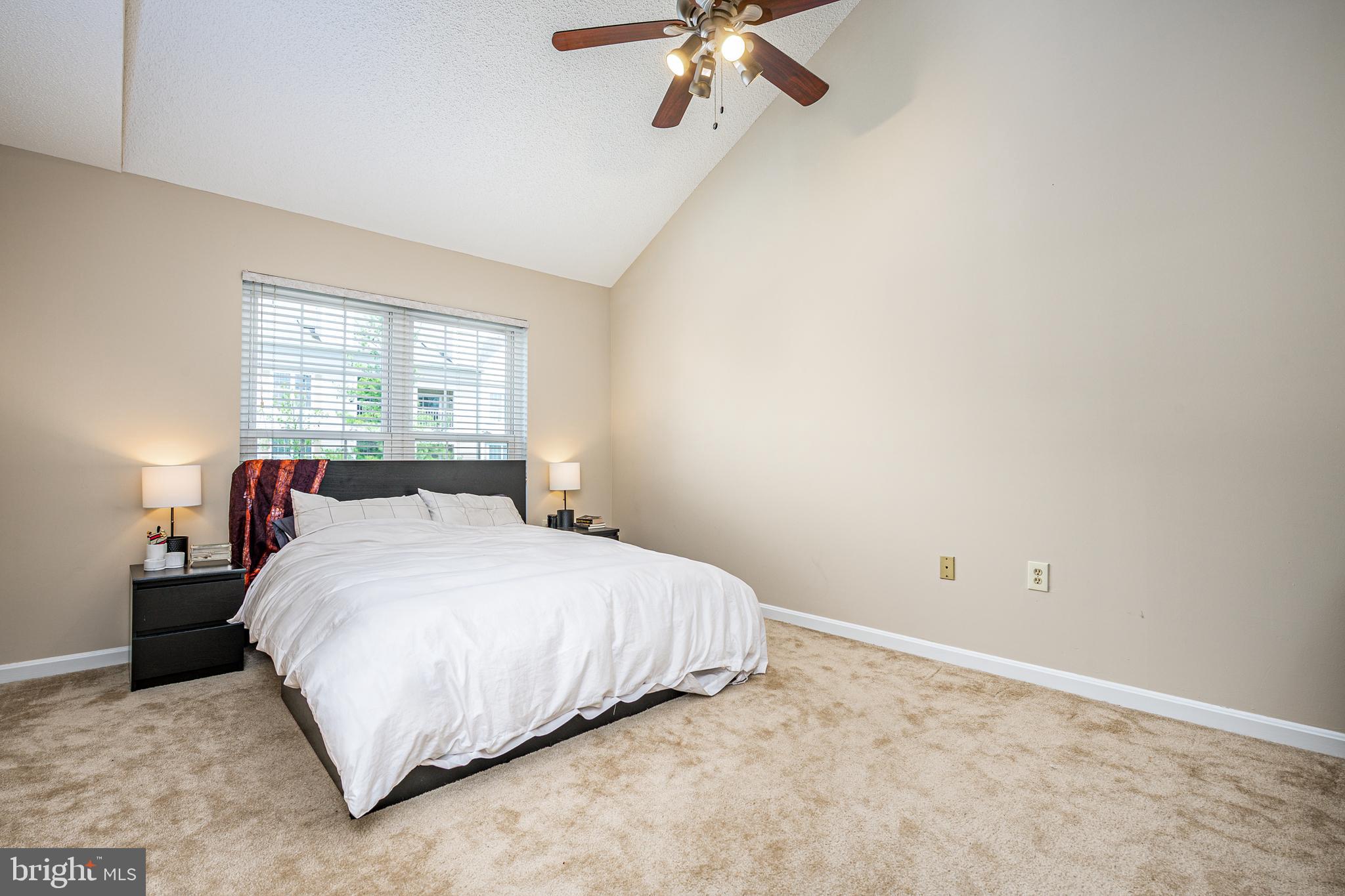 HILLWOOD - Residential