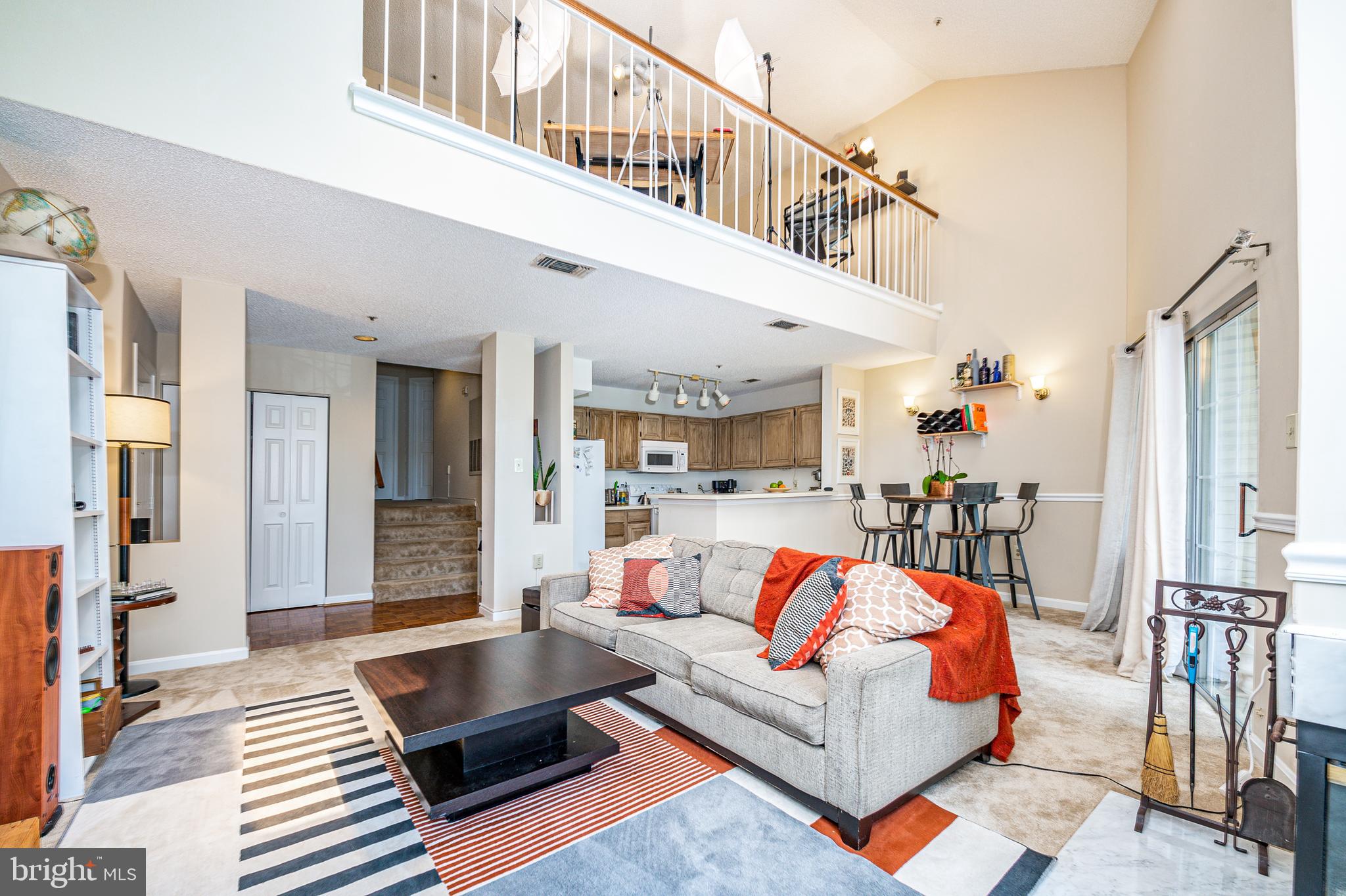 HILLWOOD - Residential