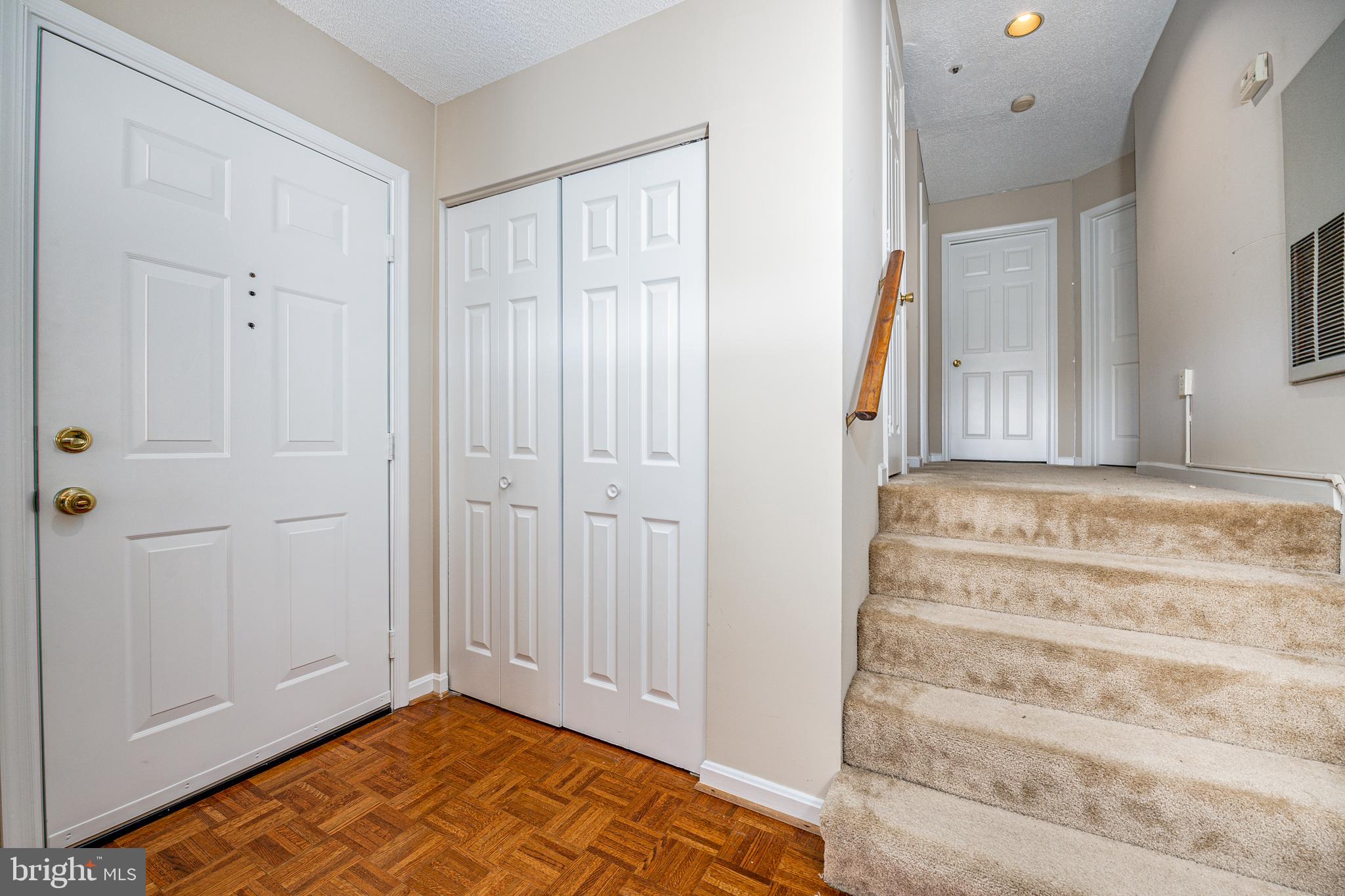 HILLWOOD - Residential