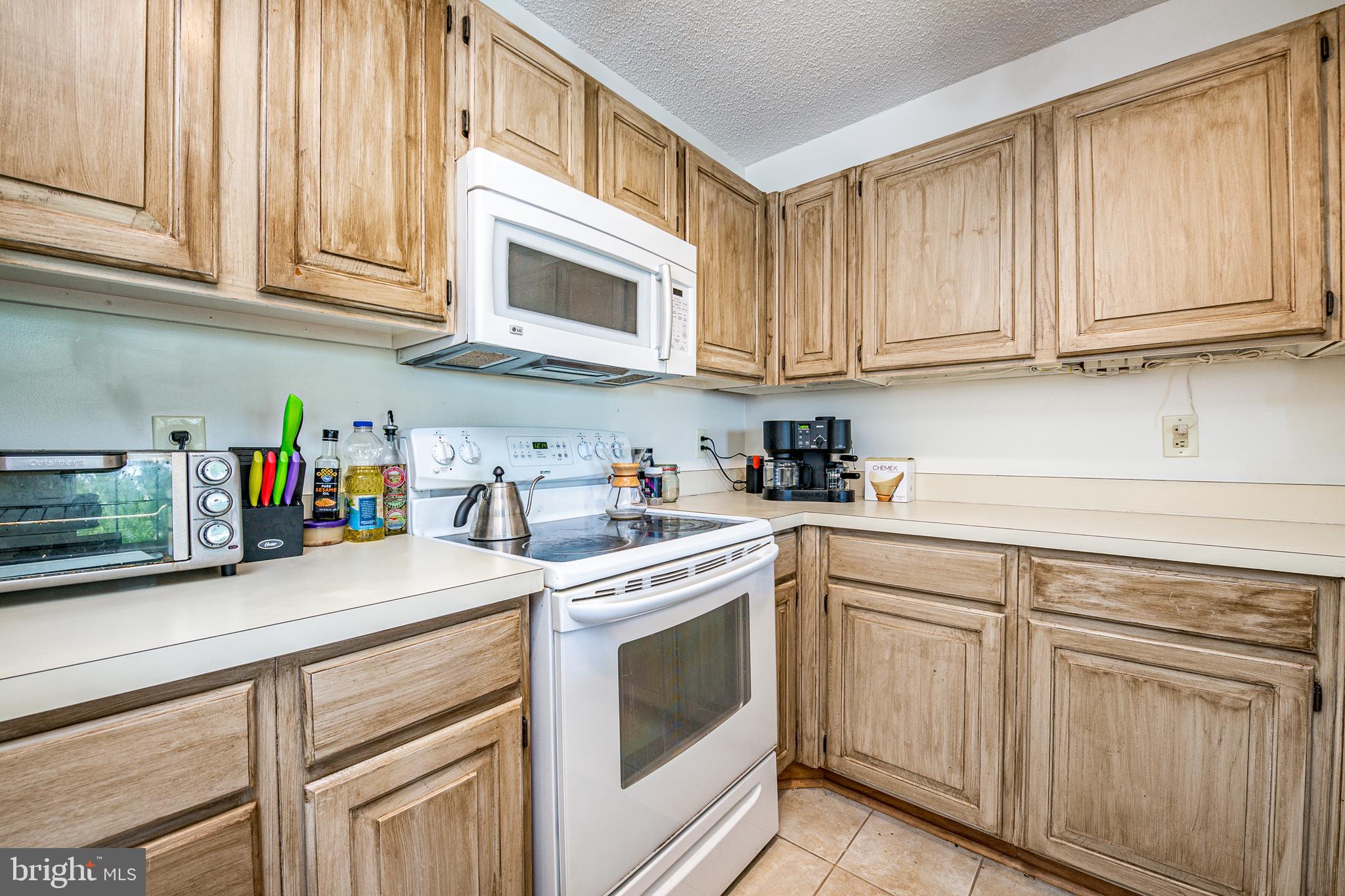 HILLWOOD - Residential