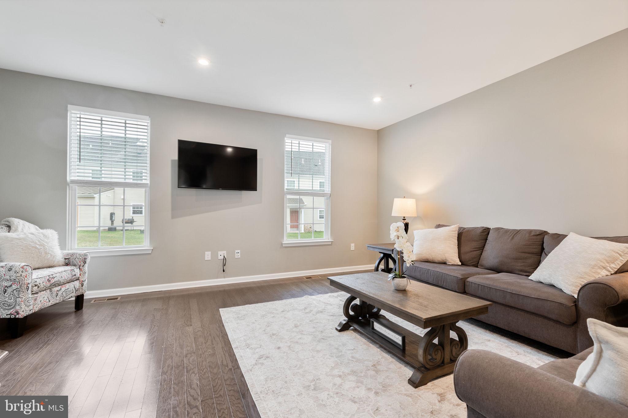 FILLMORE VILLAGE - Residential